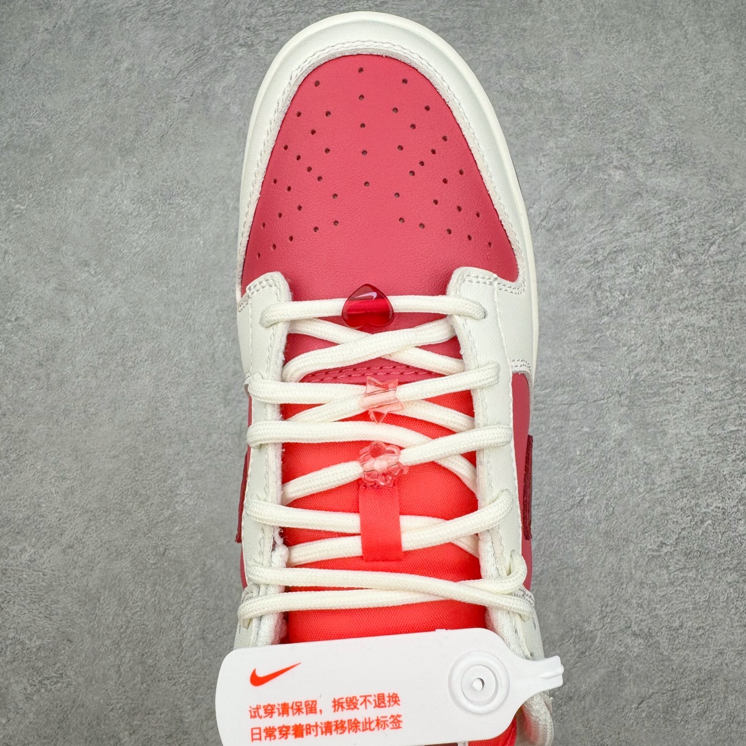 图片[4]-＃SS史诗 NK Dunk Low 潮流时尚舒适防滑耐磨低帮板鞋 全网最全Dunk系列配色 实力大厂出品 新配色陆续开发 利润个位数只为口碑 超强性价比 全套原纸板楦头开发 确保原汁原味 完美呈现DUNK版型 一比一鞋头弧度高度鞋身弧度 此版本只针对中端市场 皮料材质有所更替 其他数据细节工艺流程均保持一致 绝不口嗨 细节品控鞋型随意对比 独家私模官方第六代原厂航空铝磨具打磨大底 鞋头坡度极致还原 无解鞋型 原盒原配 圈内天花板工艺 原厂玻璃冲刀 超高清洁度 全鞋零毛边皮料切割 原厂中底布点胶 中底布拉帮走线遵循公司 尺码：36 36.5 37.5 38 38.5 39 40 40.5 41 42 42.5 43 44 44.5 45 46-选品中心