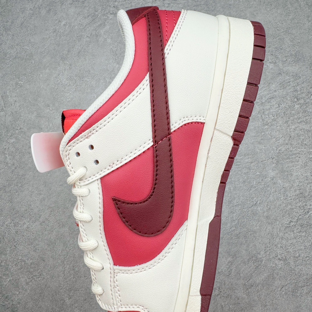 图片[7]-＃SS史诗 NK Dunk Low 潮流时尚舒适防滑耐磨低帮板鞋 全网最全Dunk系列配色 实力大厂出品 新配色陆续开发 利润个位数只为口碑 超强性价比 全套原纸板楦头开发 确保原汁原味 完美呈现DUNK版型 一比一鞋头弧度高度鞋身弧度 此版本只针对中端市场 皮料材质有所更替 其他数据细节工艺流程均保持一致 绝不口嗨 细节品控鞋型随意对比 独家私模官方第六代原厂航空铝磨具打磨大底 鞋头坡度极致还原 无解鞋型 原盒原配 圈内天花板工艺 原厂玻璃冲刀 超高清洁度 全鞋零毛边皮料切割 原厂中底布点胶 中底布拉帮走线遵循公司 尺码：36 36.5 37.5 38 38.5 39 40 40.5 41 42 42.5 43 44 44.5 45 46-选品中心