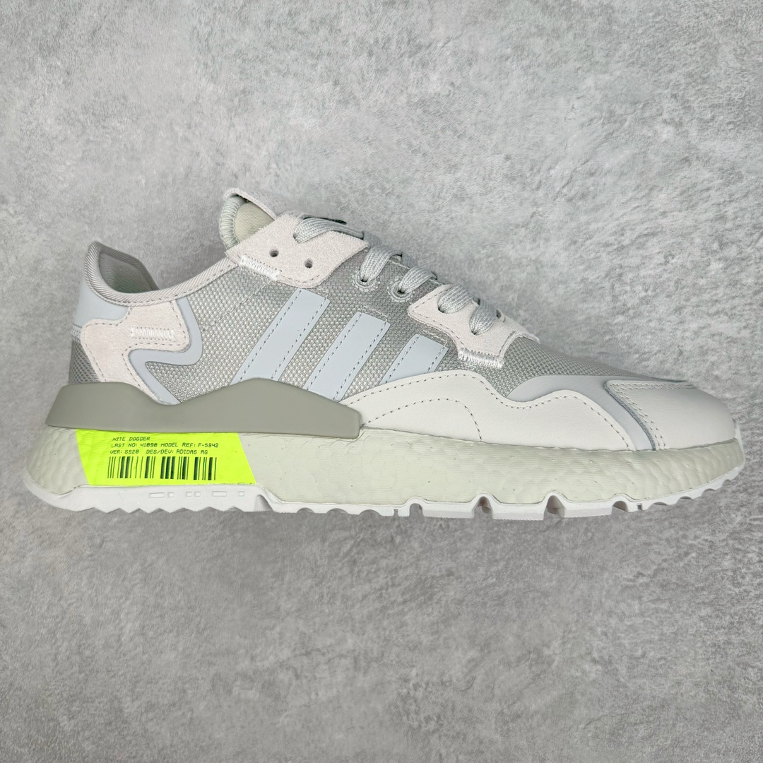 图片[9]-＃纯原福利 AD originals Nite Jogger Pride 夜行者减震耐磨低帮反光复古休闲百搭运动跑鞋 原厂材料 原厂大底 原装工艺 原鞋一致 记忆海绵 鞋眼使用原鞋一致电绣加针车工艺 后跟全部一致采用原鞋工艺 四针六线进口机 区别市面三针五线 头层皮打造 原厂流水标 3D喷漆 瞄漆 私家独模 网布搭配麂皮拼接打造鞋面 极具复古风格鞋头及鞋跟点缀3M反光设计 极为亮眼中底采用全掌Boost科技 厚度相当可观 脚感极佳 尺码：36 36⅔ 37⅓ 38 38⅔ 39⅓ 40 40⅔ 41⅓ 42 42⅔ 43⅓ 44 45-选品中心