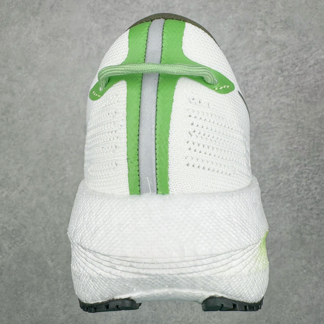 图片[8]-＃SG纯原 Saucony Triumph 21 索康尼胜利21代旗舰级缓震型跑鞋 性能相比前几代再升级：鞋面采用全新升级的工学网设计 贴合脚部更透气 中底部分使用最新的PWRRUN+材质 搭配PWRRUN+鞋垫使中底的大幅加厚 10mm坡差进一步提供缓震、回弹性能 内底则采用了FORMFIT动态适应系统 动态契合脚型 提升包裹性和舒适性 提供更卓越的动态回馈体验 XT-900橡胶大底 可提供良好的抓地力和较强抗磨性能 尺码：35.5 36 36.5 37.5 38 38.5 39 40 40.5 41 42 42.5 43 44 44.5 45-选品中心