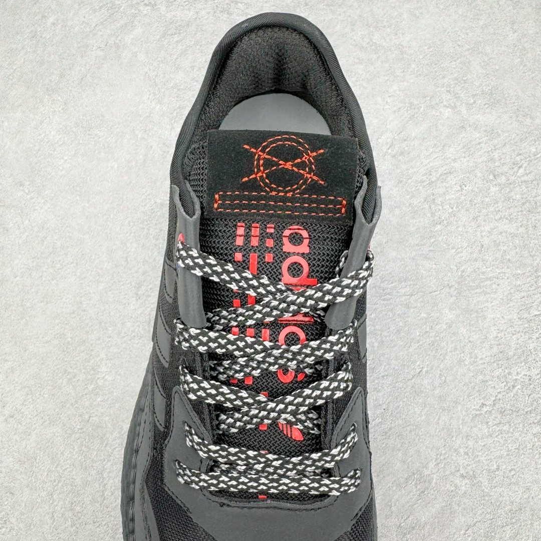 图片[5]-＃纯原福利 AD originals Nite Jogger Pride 夜行者减震耐磨低帮反光复古休闲百搭运动跑鞋 原厂材料 原厂大底 原装工艺 原鞋一致 记忆海绵 鞋眼使用原鞋一致电绣加针车工艺 后跟全部一致采用原鞋工艺 四针六线进口机 区别市面三针五线 头层皮打造 原厂流水标 3D喷漆 瞄漆 私家独模 网布搭配麂皮拼接打造鞋面 极具复古风格鞋头及鞋跟点缀3M反光设计 极为亮眼中底采用全掌Boost科技 厚度相当可观 脚感极佳 尺码：36 36⅔ 37⅓ 38 38⅔ 39⅓ 40 40⅔ 41⅓ 42 42⅔ 43⅓ 44 45-选品中心
