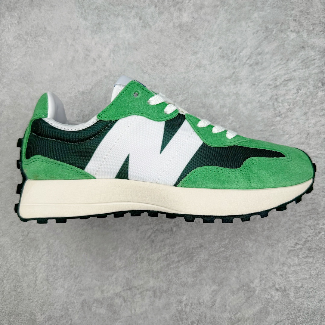 ＃福利特价 New Balance MS327 NB新百伦系列复古休闲运动慢跑鞋 以更纯粹的复古风格设计打造的全新造型 侧身还以解构设计 将 N 字标志以做旧压花样式呈现 样式别具新意 而麂皮、冲孔皮革的塑造 则呈现出高级怀旧气质 也让鞋款在奢华时装风格与运动氛围之间达到了平衡 鞋身采用尼龙及猪巴革麂皮物料拼接构成 中底高弹PU材质及满丁防滑橡胶外底 尺码：36 37 37.5 38 38.5 39.5 40 40.5 41.5 42 42.5 43 44 45-选品中心