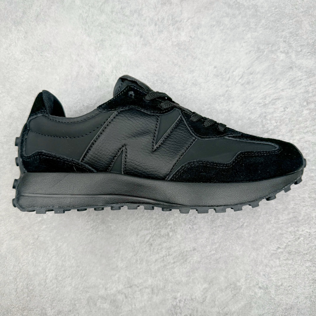 ＃福利特价 New Balance MS327 NB新百伦系列复古休闲运动慢跑鞋 以更纯粹的复古风格设计打造的全新造型 侧身还以解构设计 将 N 字标志以做旧压花样式呈现 样式别具新意 而麂皮、冲孔皮革的塑造 则呈现出高级怀旧气质 也让鞋款在奢华时装风格与运动氛围之间达到了平衡 鞋身采用尼龙及猪巴革麂皮物料拼接构成 中底高弹PU材质及满丁防滑橡胶外底 尺码：36 37 37.5 38 38.5 39.5 40 40.5 41.5 42 42.5 43 44 45-选品中心
