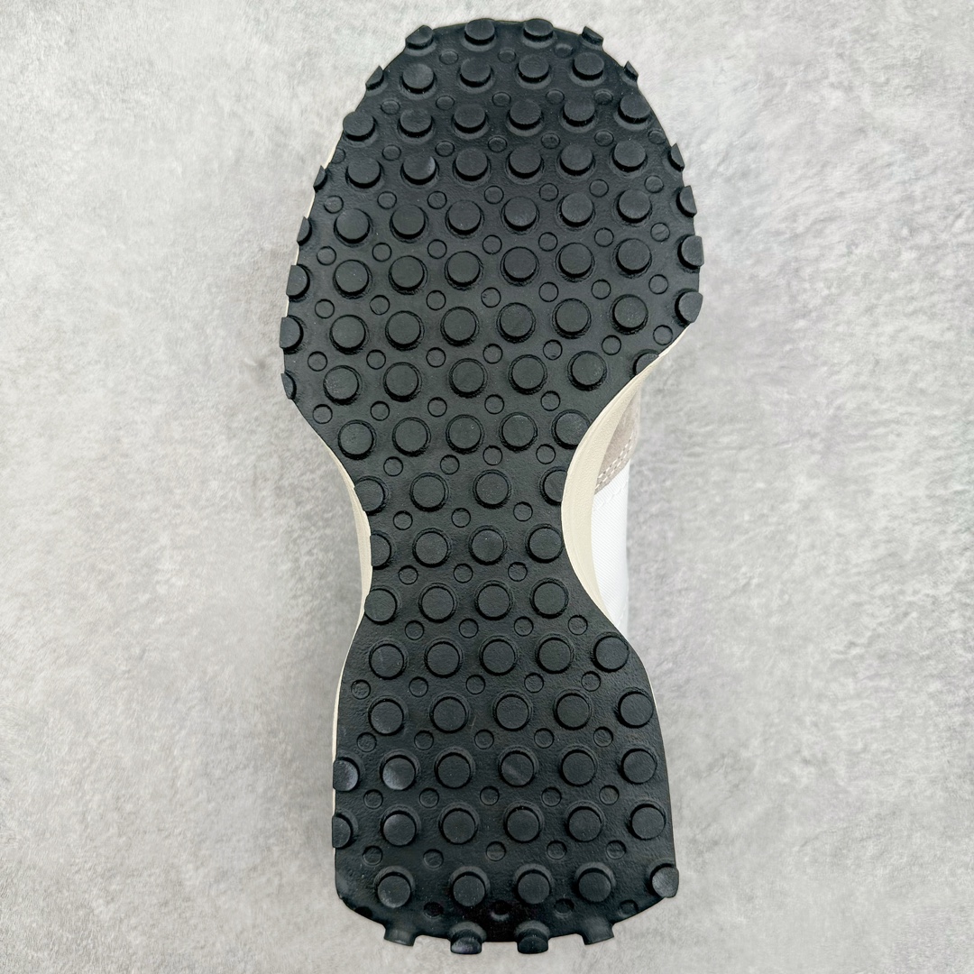 图片[9]-＃福利特价 New Balance MS327 NB新百伦系列复古休闲运动慢跑鞋 以更纯粹的复古风格设计打造的全新造型 侧身还以解构设计 将 N 字标志以做旧压花样式呈现 样式别具新意 而麂皮、冲孔皮革的塑造 则呈现出高级怀旧气质 也让鞋款在奢华时装风格与运动氛围之间达到了平衡 鞋身采用尼龙及猪巴革麂皮物料拼接构成 中底高弹PU材质及满丁防滑橡胶外底 尺码：36 37 37.5 38 38.5 39.5 40 40.5 41.5 42 42.5 43 44 45-选品中心