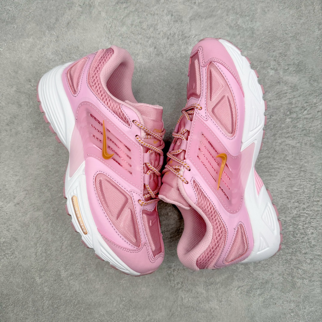 图片[3]-NK AIR PEGASUS 2K5 舒适百搭耐磨透气低帮跑步鞋时尚厚底老爹鞋 FV0390-121 Peg专为跑者打造的熟悉弹力脚感再度回归 助你攻克各种目标 再不然 也能为你增添足下风采 2K5 版保有你喜爱的灵敏度和适中支撑力 以及发想自 2000 年代初期跑者们的飘逸造型 鞋面采用皮革和网眼布材质打造 搭配上侧面的线条设计 十分吸睛 中底搭载了Air气垫 保证舒适的脚感反馈 尺码：36 36.5 37.5 38 38.5 39 40 40.5 41 42 42.5 43 44 45-选品中心