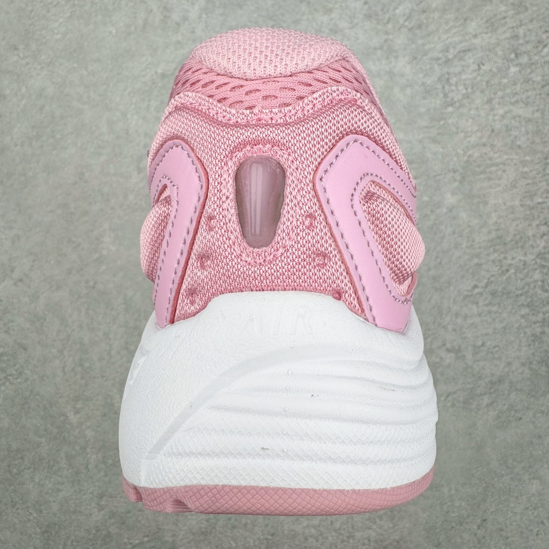 图片[8]-NK AIR PEGASUS 2K5 舒适百搭耐磨透气低帮跑步鞋时尚厚底老爹鞋 FV0390-121 Peg专为跑者打造的熟悉弹力脚感再度回归 助你攻克各种目标 再不然 也能为你增添足下风采 2K5 版保有你喜爱的灵敏度和适中支撑力 以及发想自 2000 年代初期跑者们的飘逸造型 鞋面采用皮革和网眼布材质打造 搭配上侧面的线条设计 十分吸睛 中底搭载了Air气垫 保证舒适的脚感反馈 尺码：36 36.5 37.5 38 38.5 39 40 40.5 41 42 42.5 43 44 45-选品中心