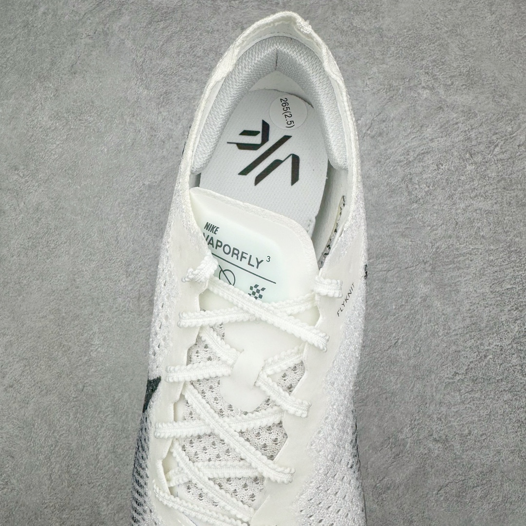 ＃纯原福利‼️
💰150 合作私
NK Zoom VaporFly Next 3% 编织飞线马拉松三代超级休运动跑鞋 泰光zp订单 真碳加持 保留了NK Systeml的突破性产品科技 且在这个基础上搭载了NK Flyknit鞋面 让这双为比赛竞速而打造的战靴更加轻盈、透气突破性的Zoom X泡棉带来NK跑步至今为止最为出色的能量回馈 
Size 详情看库存！
