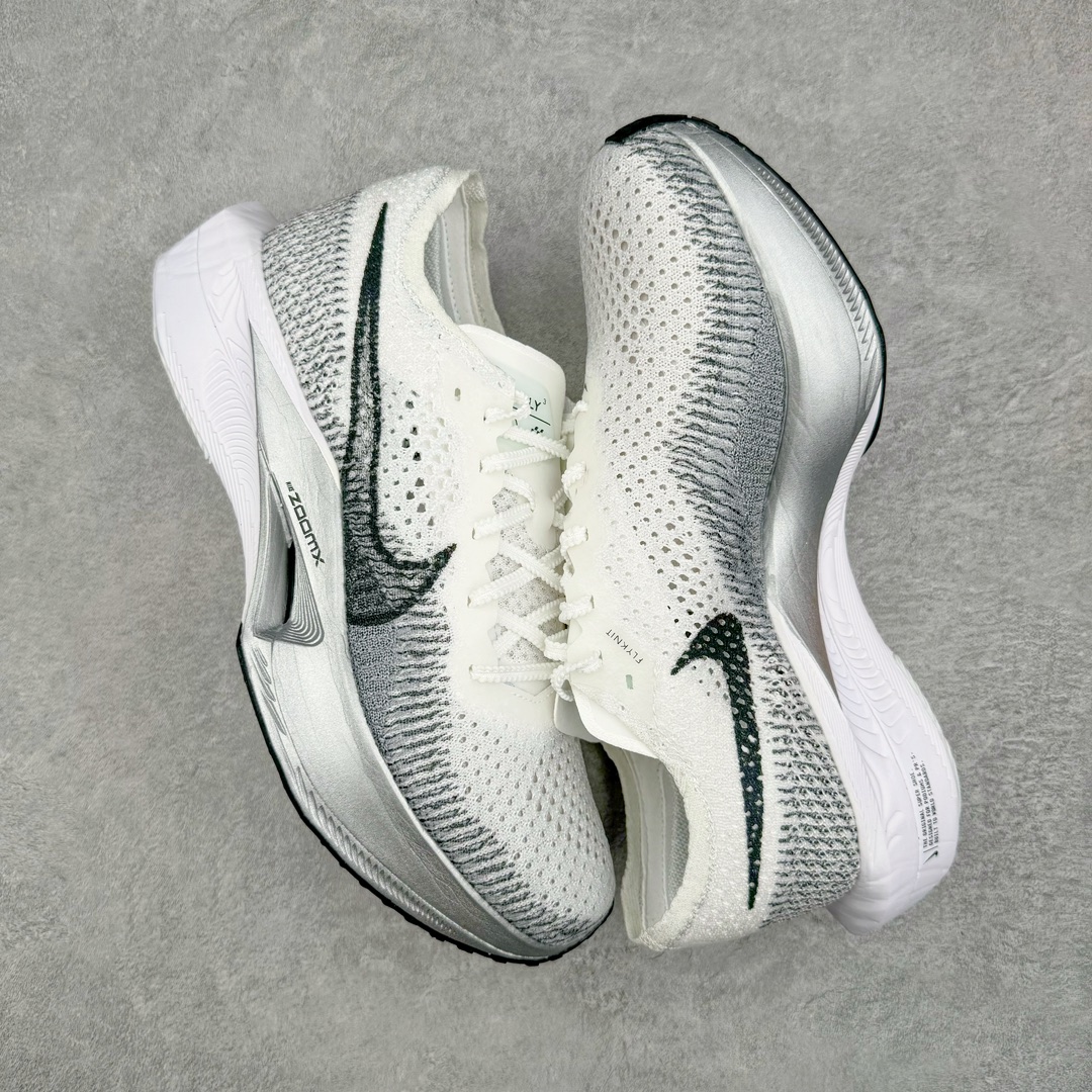 ＃纯原福利‼️
💰150 合作私
NK Zoom VaporFly Next 3% 编织飞线马拉松三代超级休运动跑鞋 泰光zp订单 真碳加持 保留了NK Systeml的突破性产品科技 且在这个基础上搭载了NK Flyknit鞋面 让这双为比赛竞速而打造的战靴更加轻盈、透气突破性的Zoom X泡棉带来NK跑步至今为止最为出色的能量回馈 
Size 详情看库存！
