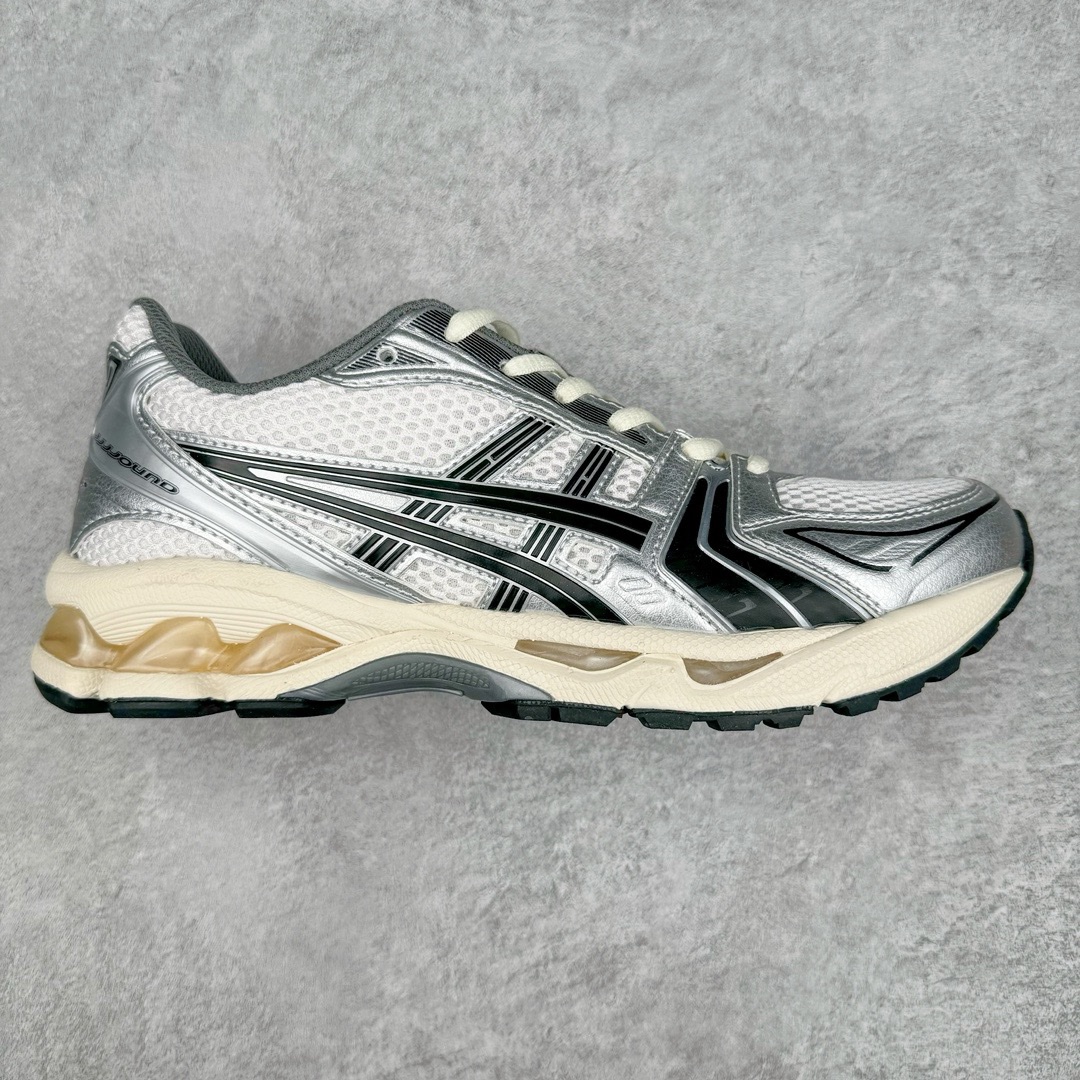 图片[6]-零售💰270 ASICS GEL-KAYANO 14 亚瑟士系列轻量缓震休闲运动跑步鞋 设计师 Hidenori Yamashita 以「Flash」一词为灵感，创造出未来感金属色鞋面，改造升级内在性能，由内而外全面革新，为 GEL-KAYANO 家族传承及经典跑鞋文化的延续，创下里程碑式作品。ASICS GEL – KAYANO 14 跑鞋重新诠释了复古的跑步形状，并以其 2000 年代后期的美学理念重新铺装，银色与蓝色的鞋面极为高档.网面铺陈与鞋面、鞋头多处细节位增添了透气性。ASICS GEL – KAYANO 14的鞋后跟部中底上以及多密度耐磨鞋底增加了 GEL 缓震胶，提供高抗冲击性、缓冲性、可保护脚部免受地面冲击的影响，穿着舒适性十足「入手同款」。尺码：35.5 36 37 37.5 38 39 39.5 40.5 41.5 42 42.5 43.5 44 45 编码：Xby2936070-运动鞋