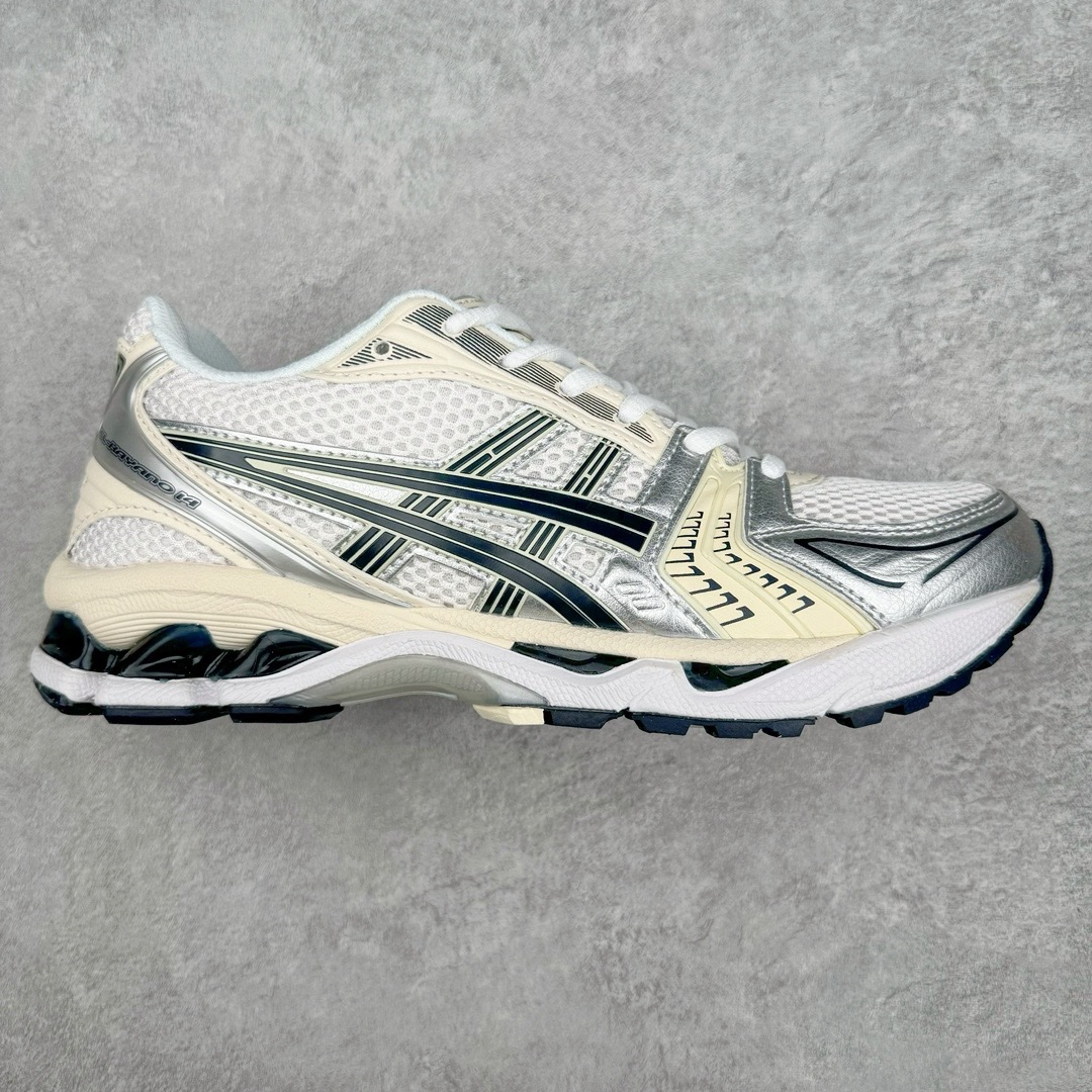 图片[4]-零售💰270 ASICS GEL-KAYANO 14 亚瑟士系列轻量缓震休闲运动跑步鞋 设计师 Hidenori Yamashita 以「Flash」一词为灵感，创造出未来感金属色鞋面，改造升级内在性能，由内而外全面革新，为 GEL-KAYANO 家族传承及经典跑鞋文化的延续，创下里程碑式作品。ASICS GEL – KAYANO 14 跑鞋重新诠释了复古的跑步形状，并以其 2000 年代后期的美学理念重新铺装，银色与蓝色的鞋面极为高档.网面铺陈与鞋面、鞋头多处细节位增添了透气性。ASICS GEL – KAYANO 14的鞋后跟部中底上以及多密度耐磨鞋底增加了 GEL 缓震胶，提供高抗冲击性、缓冲性、可保护脚部免受地面冲击的影响，穿着舒适性十足「入手同款」。尺码：35.5 36 37 37.5 38 39 39.5 40.5 41.5 42 42.5 43.5 44 45 编码：Xby2936070-运动鞋