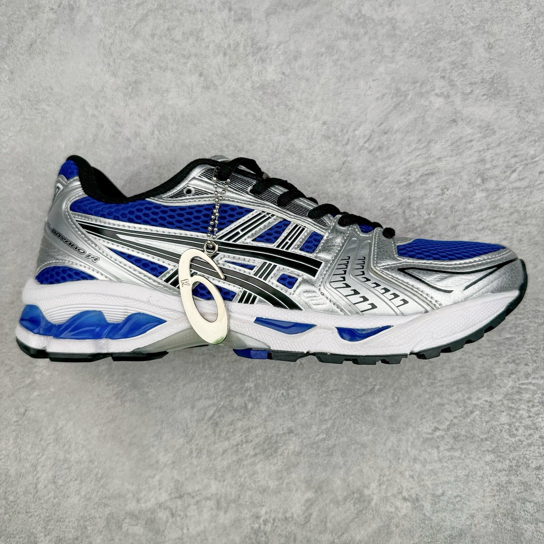 图片[2]-零售💰270 ASICS GEL-KAYANO 14 亚瑟士系列轻量缓震休闲运动跑步鞋 设计师 Hidenori Yamashita 以「Flash」一词为灵感，创造出未来感金属色鞋面，改造升级内在性能，由内而外全面革新，为 GEL-KAYANO 家族传承及经典跑鞋文化的延续，创下里程碑式作品。ASICS GEL – KAYANO 14 跑鞋重新诠释了复古的跑步形状，并以其 2000 年代后期的美学理念重新铺装，银色与蓝色的鞋面极为高档.网面铺陈与鞋面、鞋头多处细节位增添了透气性。ASICS GEL – KAYANO 14的鞋后跟部中底上以及多密度耐磨鞋底增加了 GEL 缓震胶，提供高抗冲击性、缓冲性、可保护脚部免受地面冲击的影响，穿着舒适性十足「入手同款」。尺码：35.5 36 37 37.5 38 39 39.5 40.5 41.5 42 42.5 43.5 44 45 编码：Xby2936070-运动鞋