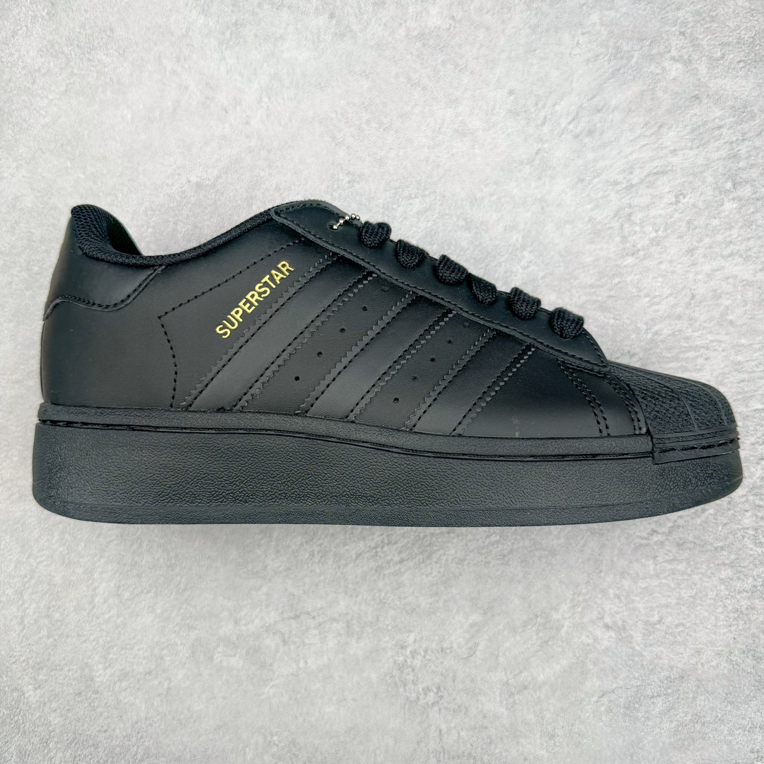 图片[9]-＃H11纯原 AD Originals Superstar 经典复古贝壳头厚底板鞋 诞生于1969年 是第一双将全皮面鞋 身与橡胶鞋头结合在一起的低帮篮球鞋 Superstar最开始 是作为高帮篮球鞋Pro Model的低帮版本而出现的 但因为其独特和醒目的橡胶鞋头造型而让大家熟知 被大家形象地称为\\\”shelltoe\\\”贝壳头 在70年代的美国职业篮球场上 接近3/4的NBA球员都将这双Superstar作为场上用鞋 80年代之后 经过不断的改良和发展 Superstar逐渐成为横跨时装、音乐、街头文化、休闲和运动等各大领域的时尚潮鞋 尺码：36 36.5 37 38 38.5 39 40 40.5 41 42 42.5 43 44 44.5 45-选品中心