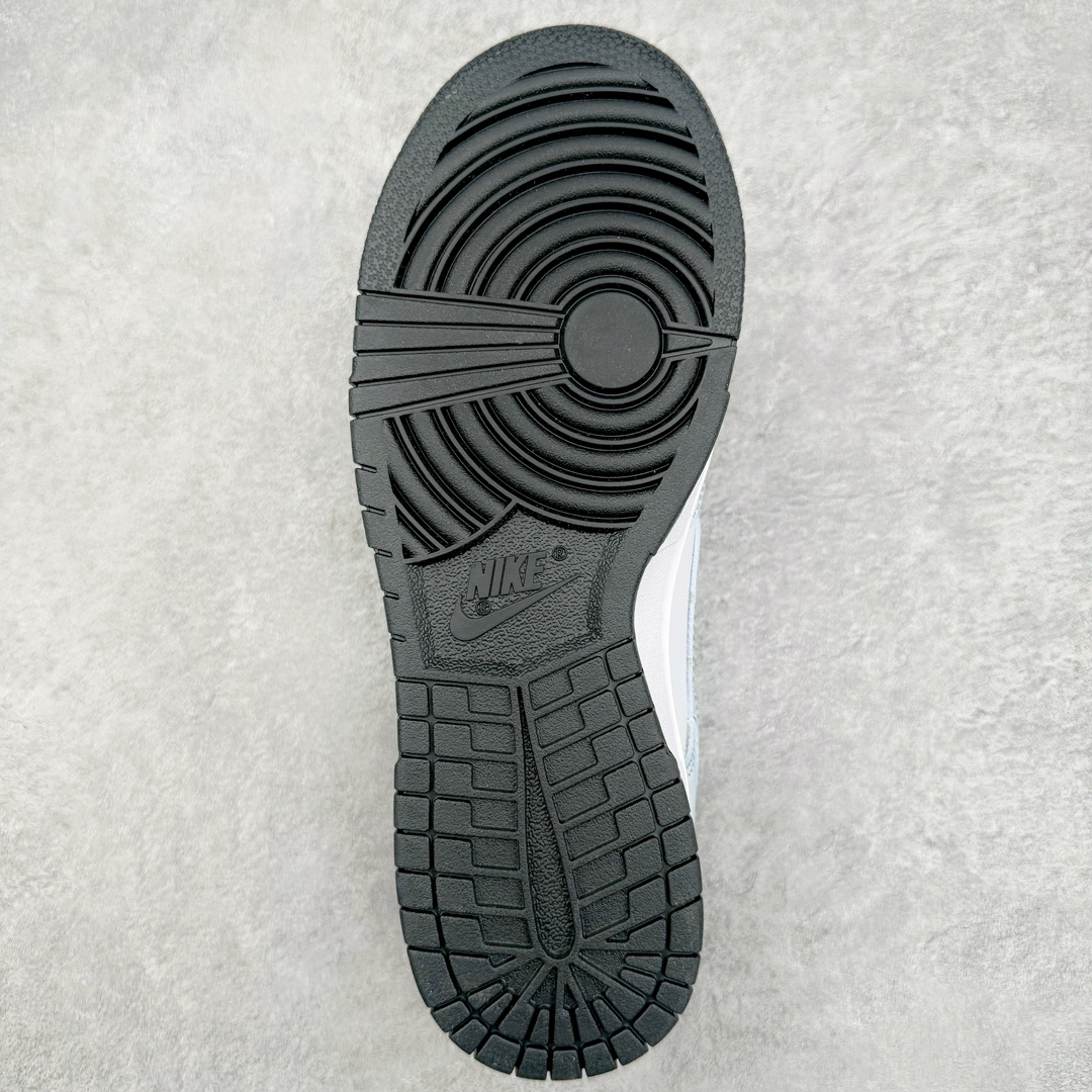 图片[9]-＃SS史诗 NK Dunk Low 潮流时尚舒适防滑耐磨低帮板鞋 全网最全Dunk系列配色 实力大厂出品 新配色陆续开发 利润个位数只为口碑 超强性价比 全套原纸板楦头开发 确保原汁原味 完美呈现DUNK版型 一比一鞋头弧度高度鞋身弧度 此版本只针对中端市场 皮料材质有所更替 其他数据细节工艺流程均保持一致 绝不口嗨 细节品控鞋型随意对比 独家私模官方第六代原厂航空铝磨具打磨大底 鞋头坡度极致还原 无解鞋型 原盒原配 圈内天花板工艺 原厂玻璃冲刀 超高清洁度 全鞋零毛边皮料切割 原厂中底布点胶 中底布拉帮走线遵循公司 尺码：36 36.5 37.5 38 38.5 39 40 40.5 41 42 42.5 43 44 44.5 45 46-选品中心