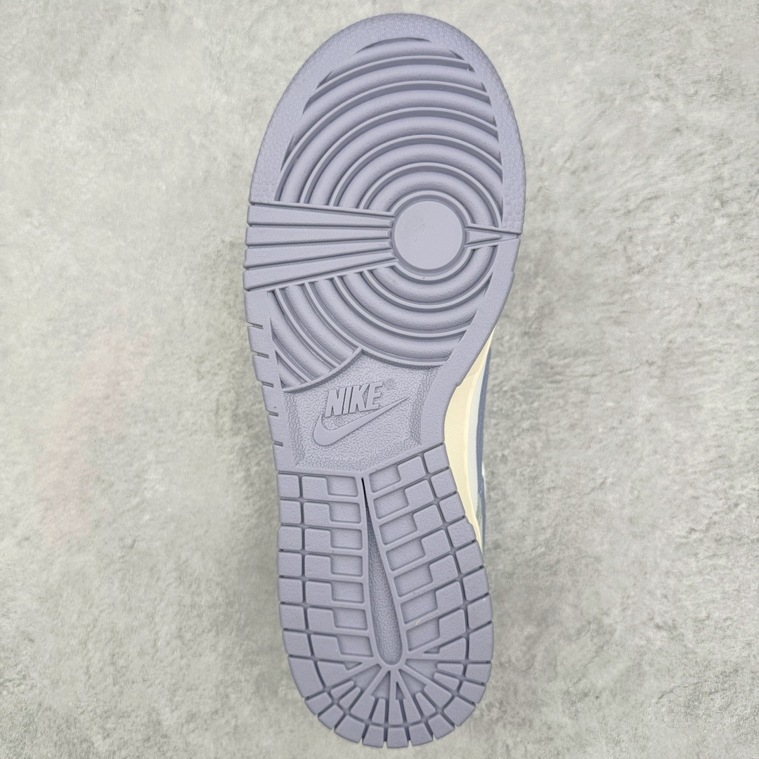 图片[9]-＃YC纯原福利 NK Dunk Low 解构 魅紫韵味 薰衣草白紫 DD1503-500 定制系列天花板 无原鞋不开发 全系列得物原鞋一比一校对开发 配色持续更新中 终端对接 优势输出 全套原厂楦头原纸板数据档案倾力打造 原汁原味莞产 极致还原 圈内最强针车工艺 高端零售指定版 广东原厂配套原盒原标 鞋盒分三个尺码段 原厂冲刀 超高清洁度 全鞋零毛边皮料切割 采用原厂百宏鞋带以及原厂百宏织唛舌标 内标可供原厂几率过验 进口原装条纹中底布 四线拉帮白色点胶 原厂拉帮手法遵循公司 原厂电绣 极致还原 尺码：35.5 36 36.5 37.5 38 38.5 39 40-选品中心