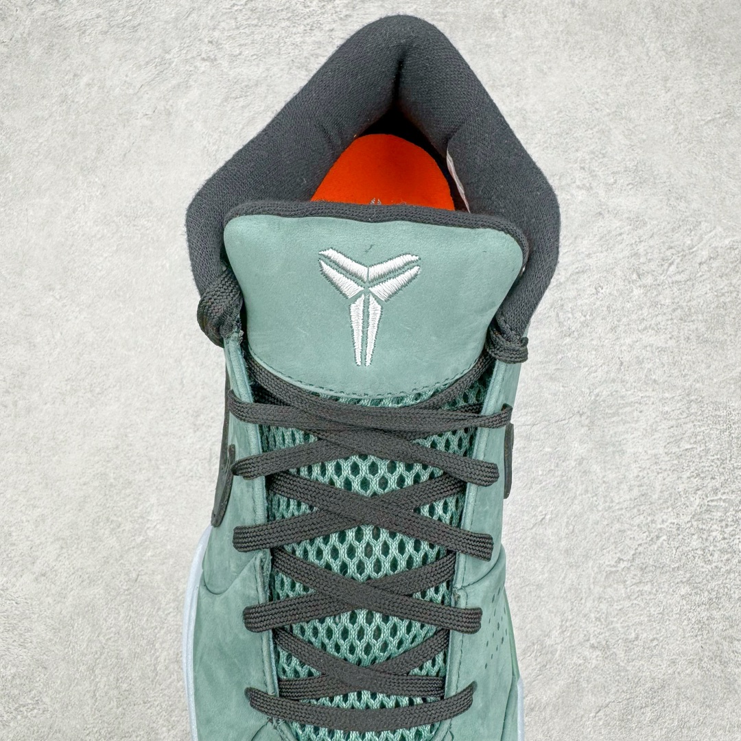 图片[5]-＃S2纯原 NK Zoom Kobe 4 科比四代 电镀银绿色 FQ3545-300 Zoom Turbo气垫➕后掌EVA缓震 实战配置直接拉满 原楦纸板开发 鞋身流线型、后跟塑形 区分土肥圆 原档数据3D打印 鞋面细节匹配原版 全身鞋材卡料色独家定制 唯一正确喷漆 SWOOSH NK专利Flyknit飞线科技 给予鞋身足够抗扭矩力 真实底模最大48.5 实战利器 专供海外市场 尺码：40 40.5 41 42 42.5 43 44 44.5 45 46 47.5 48.5 （脚宽、脚胖 建议买大半码）-选品中心