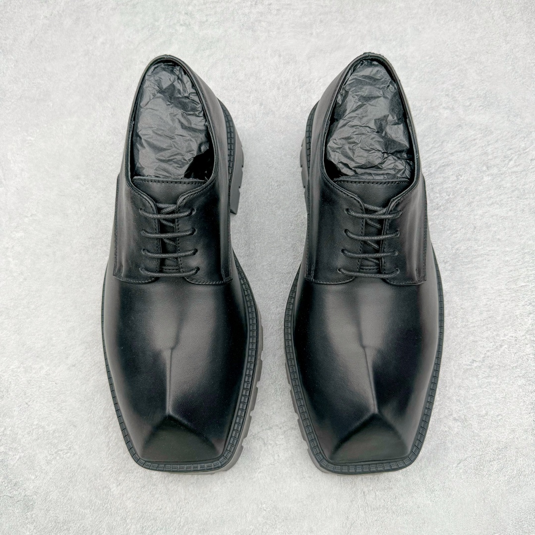 图片[2]-＃GD广顶 Balenciaga Trooper 巴黎世家时尚系带牛皮厚底德比鞋 象征着时尚的前沿 款式典雅而时尚 突显法式高雅气息 众多国内外一线潮流明星上脚加持 舒适鞋面 具有很好的延展性和透气性 外观设计鞋身运用简洁的黑色进行搭配 上脚颜值高 鞋跟耐磨性强 不易打滑 尺码：39-45（偏大一码）-选品中心