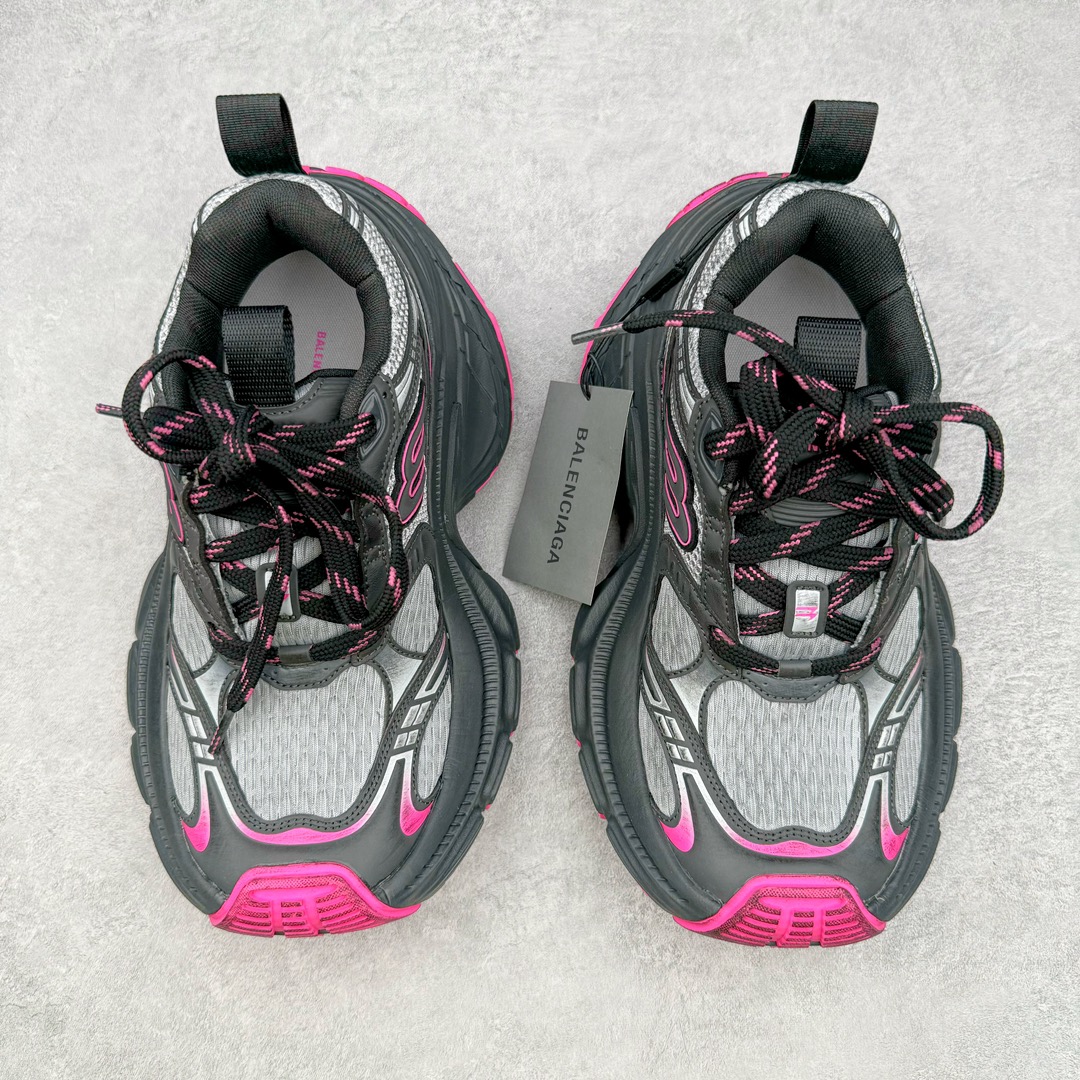 图片[2]-＃XA BALENCIAGA 10XL Sneakers 巴黎世家十二代网布系带低帮走秀复古老爹鞋 全套原纸板楦头开发 最原汁原味的灵魂版型 全鞋荧光划线卡点 胶水把控整洁度追求极致完美 每一双都是工艺品 多重QC质检 超越公司货的品控标准 实实在在的免检产品 原盒原配 正确字体电绣 粗细、位置、大小正确 侧边TPU 透气孔匹配意产原版 正确分离大底 TPU软底 原版一致大底LOGO 立体感十足 原厂皮料水洗做旧 采购原厂网纱 不含皮革 网布材料和聚氨酯 磨损效果 展现品牌对于新潮事物的热情 这款鞋子拥有巨大尺寸和醒目设计 符合当下”老爹鞋”的趋势 鞋子采用银灰配色 营造出低调而不失华丽的效果 10XL的尺码使它成为市场中最显眼的存在 适合追求个性化的人群 Balenciaga始终站在时尚前沿 此次发布的产品再次体现了他们的创新能力 尺码：35 36 37 38 39 40 41 42 43 44 45 46-选品中心