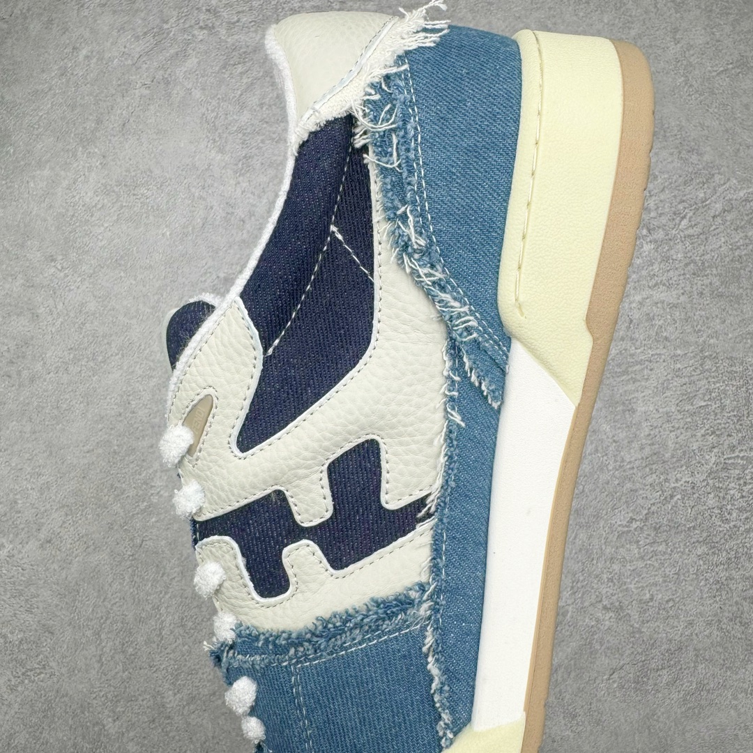 图片[7]-＃S版纯原 FENDI 芬迪 Match sneaters低帮运动鞋 独家定制 全身20几个细节点全部做到一致还原 吊打市面所有版本 独家原装套装配件官方同源 渠道原装订单 全套专柜包装物及配件#鞋底嵌入核心防伪芯片感应装置 FENDI芬迪match最新爆款情侣款运动鞋板鞋原版购入 高工艺无缝细空胶技术 贴楦误差0.05mm,鞋底采用固特异内外锁死工艺 最大限度弯折永不开胶 原鞋一致效果环保无味 鞋面采用麂皮和皮革拼接组合 logo内里采用毛巾绒里 上脚超级柔软 轻便 舒适搭配卫衣 尺码：35 36 37 38 39 40 41 42 43 44 45-选品中心