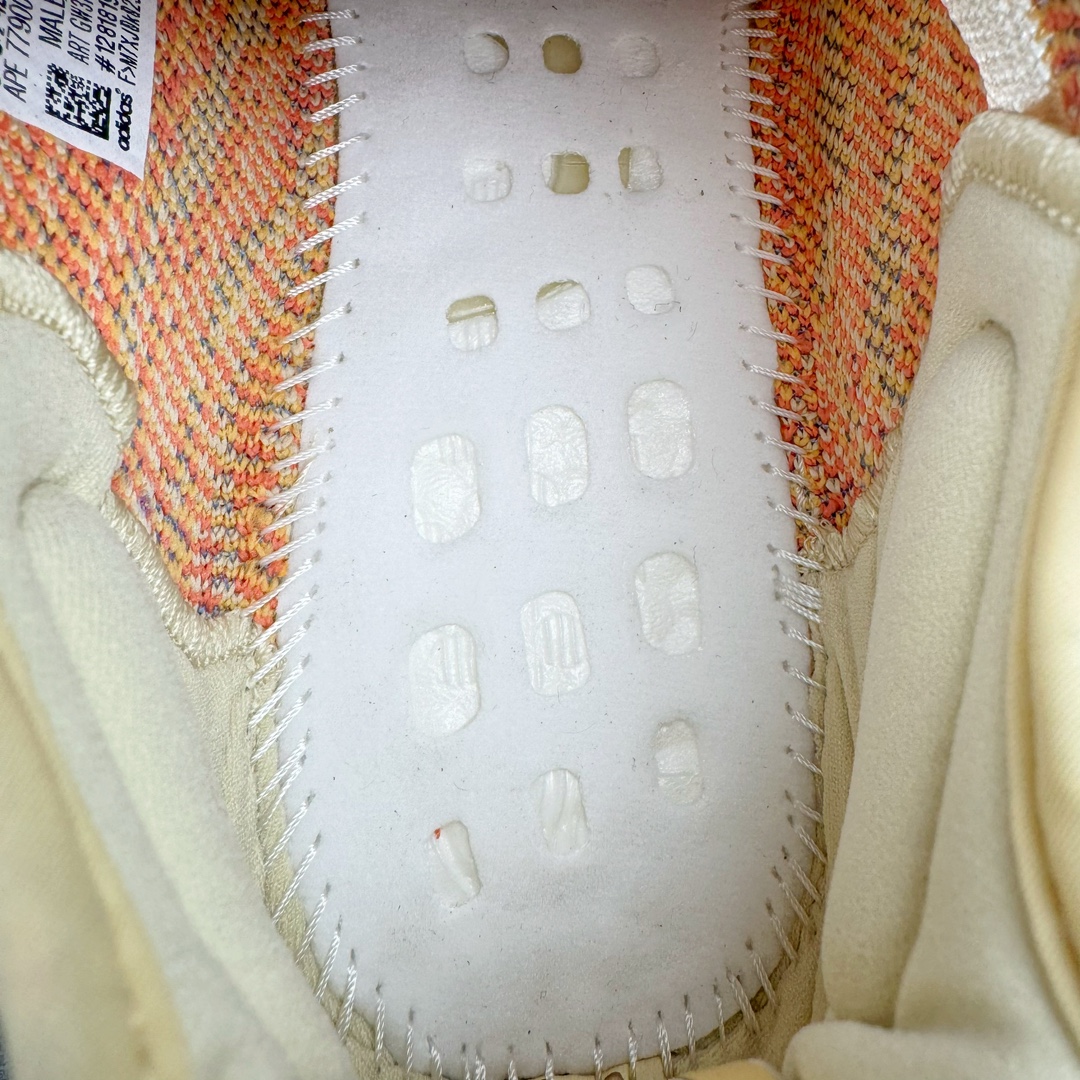 图片[9]-零售💰210 ＃OG纯原福利‼Yeezy 350V2 / AJ11系列 实力大厂出品 全系列过验标准开发 百分百原材料打造 细节无需多言 零售五六百的东西 整洁度细节无忧 实打实捡漏的东西 好好把握 尺码对应库存‼️  编码：by2936010-运动鞋