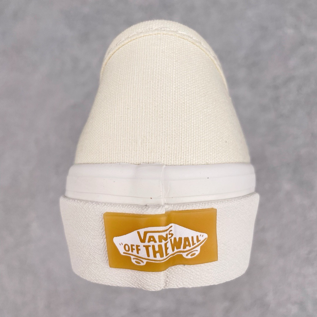 图片[8]-零售💰170 ＃Top纯原福利‼Vans Slip-On VR3 黑白棋盘格 舒适一脚蹬帆布鞋 鞋面采用环保物料制造的材质加上不规则棋盘格的图样依旧十分百搭 鞋垫也是环保理念制作的 EcoCush 轻便速干可降解的环保木塞鞋垫上脚脚感舒适软弹 原鞋开发 原厂整套流水线代工出货 品质毋庸置疑 匠心打造 高端市场专供 懂货的老铁 开箱拿在手上一眼就很哇塞的这种 偏大一码 尺码：35 36 36.5 37 38 38.5 39 40 40.5 41 42 42.5 43 44 编码：by1936070-运动鞋