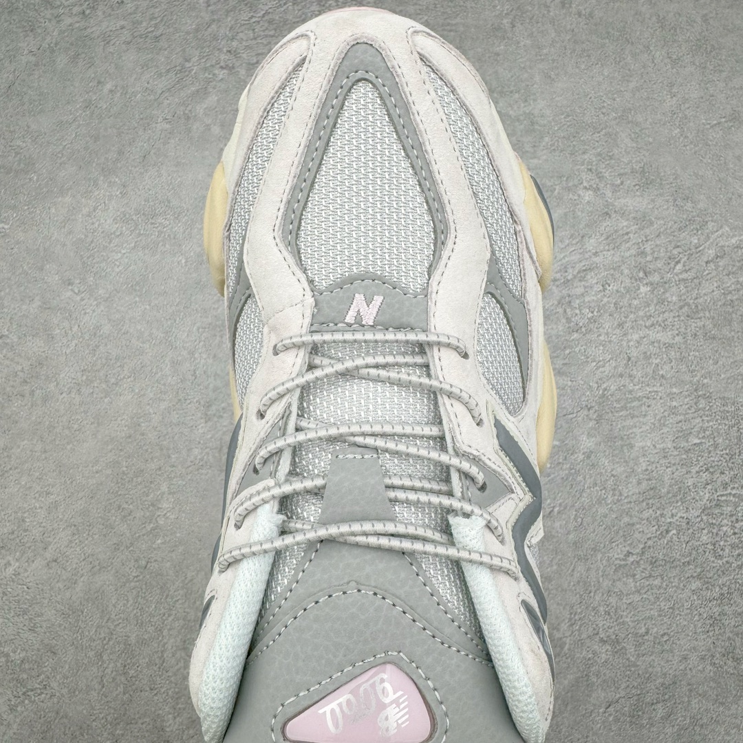 图片[4]-＃纯原 New Balance NB9060 复古运动鞋 新百伦又带来了新鞋型 并且是与芝加哥街头品牌 Joe Freshgoods 的联名款 鞋身主体采用了类似 990 系列的设计风格 与传统复古慢跑鞋区别不大 最大的变化就是鞋底部分 在传统设计的中底外层 增加了多个分区的模块 圆润的线条设计与我们熟悉的 New Balance 风格截然不同 但与同样充满弧形线条的鞋面搭配，看起来毫无违和感 尺码：36-45-选品中心