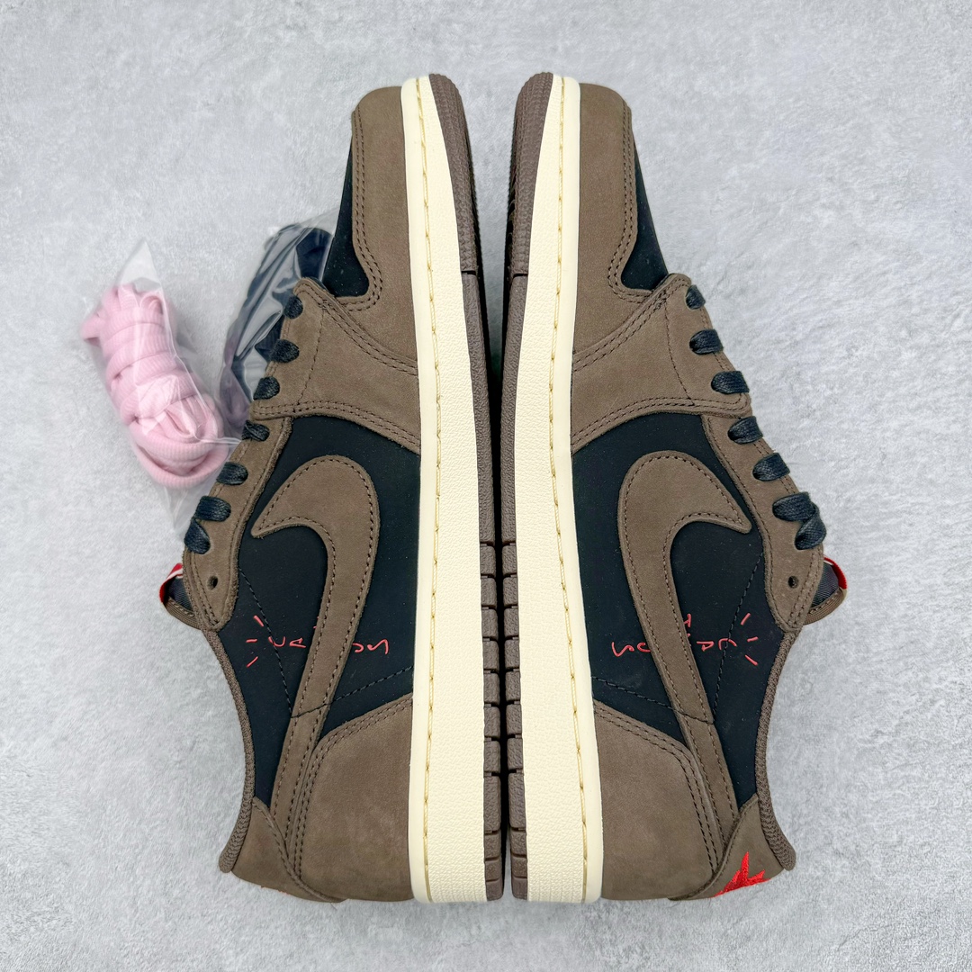 图片[5]-零售💰540 ＃Ljr特供 Travis Scott x Air Jordan AJ1 Low OG SP TS联名倒钩1.0低帮 深棕 CQ4277-001 全新改良批次 圈内最强倒钩系列 恪守真诚 承诺混一赔十 高端零售裸鞋圈特供批次 产品品控稳定性领先行业 良心定价不杀猪 SZ原厂全套原楦原纸板冲刀磨具开发 原厂皮料加持 原厂港宝加持定型后跟R度完美 同源原厂电绣 鬼脸飞翼针数密度立体效果一致 百分百一致原鞋 原厂拉帮工艺 针距密度一致 后跟弧度收口自然不对折 极致一眼正品既视感 进口玻璃冲刀皮料裁剪零毛边 全鞋电脑针车工艺 品控清洁度最高QC检验标准 免检产品 原厂订购鞋盒、鞋标、防尘纸、鞋撑、鞋带 追求极致的原厂味道 SIZE：36 36.5 37.5 38 38.5 39 40 40.5 41 42 42.5 43 44 44.5 45 45.5 46 47.5 48.5 编码：by5936040-运动鞋