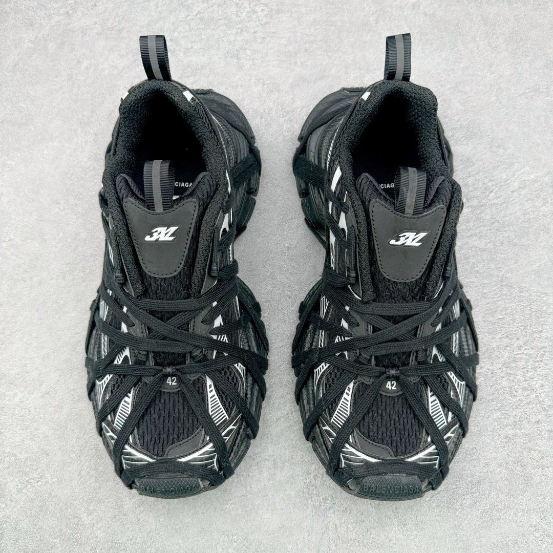 图片[2]-＃纯原 BALENCIAGA 3XL Sneakers 巴黎世家十代网布系带低帮走秀复古老爹鞋 全套原纸板楦头开发 最原汁原味的灵魂版型 全鞋荧光划线卡点 胶水把控整洁度追求极致完美 每一双都是工艺品 多重QC质检 超越公司货的品控标准 实实在在的免检产品 原盒原配 正确字体电绣 粗细、位置、大小正确 侧边TPU 透气孔匹配意产原版 正确分离大底 TPU软底 原版一致大底LOGO 立体感十足 原厂皮料水洗做旧 采购原厂网纱 不含皮革 网布材料和聚氨酯 磨损效果 鞋头边缘和后帮 Balenciaga 徽标 鞋面和后跟凸印尺码 鞋舌 3XL 橡胶品牌标识和反光细节 鞋帮拉袢和鞋舌拉祥 配反光细节 备用鞋带在鞋履前侧 可在穿着前取下 便于不同造型搭配 偏大一码 尺码：35 36 37 38 39 40 41 42 43 44 45 46-选品中心