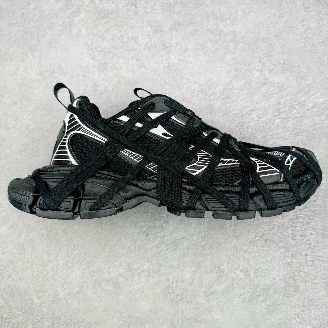 ＃纯原 BALENCIAGA 3XL Sneakers 巴黎世家十代网布系带低帮走秀复古老爹鞋 全套原纸板楦头开发 最原汁原味的灵魂版型 全鞋荧光划线卡点 胶水把控整洁度追求极致完美 每一双都是工艺品 多重QC质检 超越公司货的品控标准 实实在在的免检产品 原盒原配 正确字体电绣 粗细、位置、大小正确 侧边TPU 透气孔匹配意产原版 正确分离大底 TPU软底 原版一致大底LOGO 立体感十足 原厂皮料水洗做旧 采购原厂网纱 不含皮革 网布材料和聚氨酯 磨损效果 鞋头边缘和后帮 Balenciaga 徽标 鞋面和后跟凸印尺码 鞋舌 3XL 橡胶品牌标识和反光细节 鞋帮拉袢和鞋舌拉祥 配反光细节 备用鞋带在鞋履前侧 可在穿着前取下 便于不同造型搭配 偏大一码 尺码：35 36 37 38 39 40 41 42 43 44 45 46-选品中心