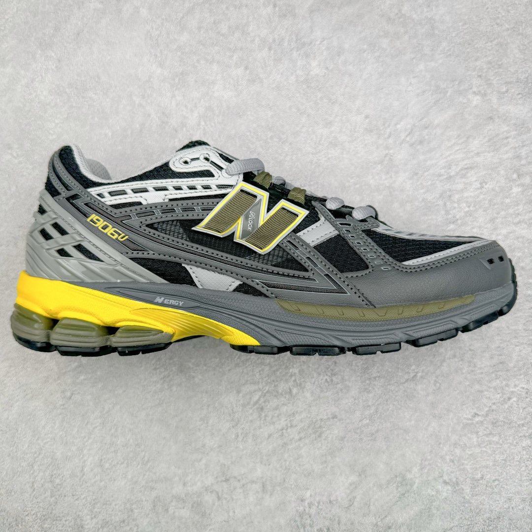 零售💰290 ＃DT纯原 新百伦NB New Balance M1906系列 全套原楦原纸板原厂数据开发 进口三明治网面 原装进口皮料正确绒感卡色 正确中底拉帮中底网布细节 原厂标裁 带紫光防伪 定制后跟透明水晶模块 冲裁组合 大底贴合程度胶水上色把控完美 整洁度挑战全网艺术家 多道序QC把关品质完善 匠心打造 耗时两个月开发完成 工艺极其复杂难度可想而知 新开独立私模大底 正确六层组合大底 高端零售专供产物 Size：36 37 37.5 38 38.5 39 40 40.5 41 42 42.5 43 44 45 编码：Dby2936090-运动鞋