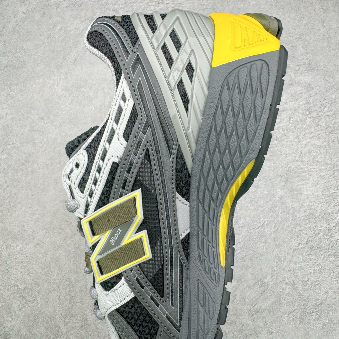 图片[7]-零售💰290 ＃DT纯原 新百伦NB New Balance M1906系列 全套原楦原纸板原厂数据开发 进口三明治网面 原装进口皮料正确绒感卡色 正确中底拉帮中底网布细节 原厂标裁 带紫光防伪 定制后跟透明水晶模块 冲裁组合 大底贴合程度胶水上色把控完美 整洁度挑战全网艺术家 多道序QC把关品质完善 匠心打造 耗时两个月开发完成 工艺极其复杂难度可想而知 新开独立私模大底 正确六层组合大底 高端零售专供产物 Size：36 37 37.5 38 38.5 39 40 40.5 41 42 42.5 43 44 45 编码：Dby2936090-运动鞋