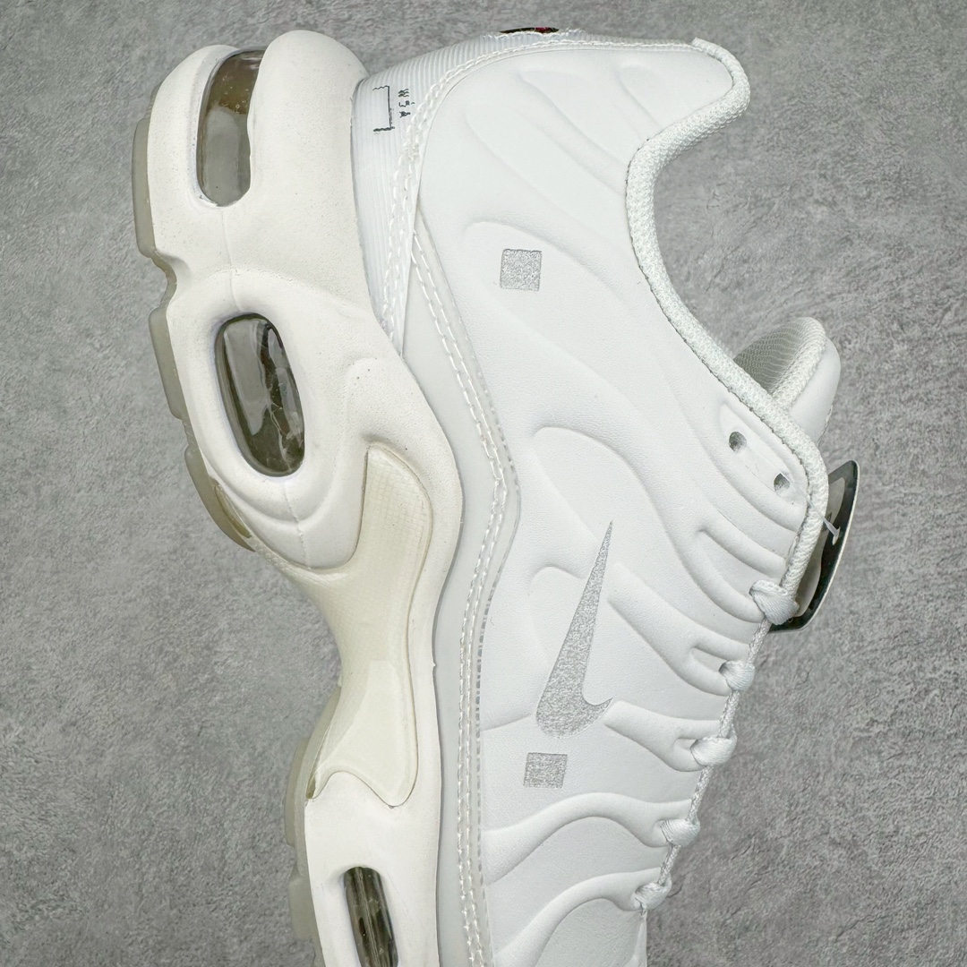 图片[6]-零售💰290 A-Cold-Wall x NK Air Max Plus 联名复古气垫跑鞋 FD7855-002 英国街头潮牌 A-COLD-WALL（ACW）将建筑视角巧妙融入鞋款设计，推出本次 Air Max Plus 系列，彰显不凡工业美学。秉持 ACW 打破常规的设计理念，此次两款 ACW x Nike Air Max Plus，以纯色设计，以建筑的姿态显现时尚风格。ACW x Air Max Plus “Onyx”整体采用经专业处理的皮革材质，更易体现其随穿着产生的变化，留下每一步的印记。同时，黑色鞋面热压轮廓搭配激光蚀刻 Nike Swoosh ，极简风元素与粗犷的视觉效果相辅相成，助你领略鞋款背后蕴含的文化精神。SIZE：36 36.5 37.5 38 38.5 39 40 40.5 41 42 42.5 43 44 44.5 45 46 编码：Pby2936090-运动鞋