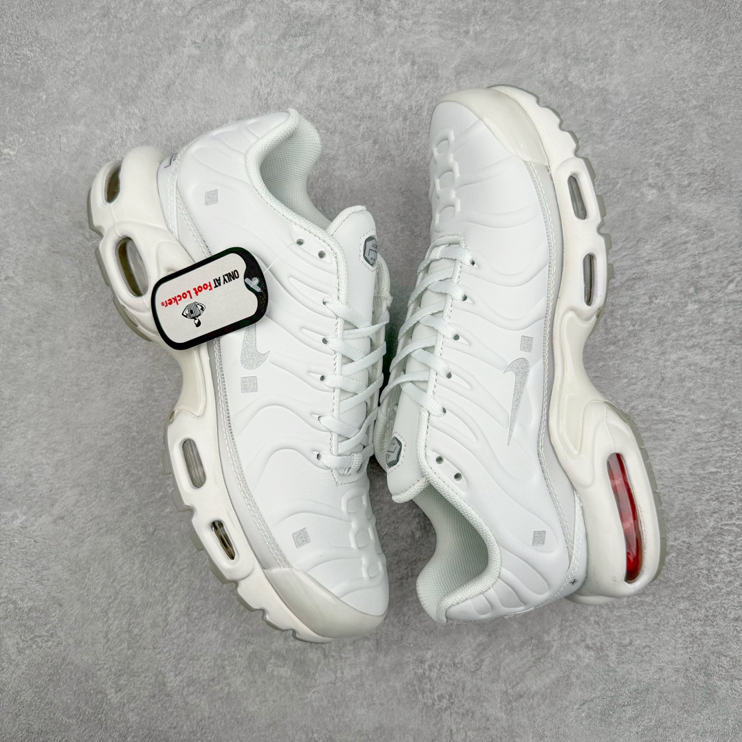 图片[3]-零售💰290 A-Cold-Wall x NK Air Max Plus 联名复古气垫跑鞋 FD7855-002 英国街头潮牌 A-COLD-WALL（ACW）将建筑视角巧妙融入鞋款设计，推出本次 Air Max Plus 系列，彰显不凡工业美学。秉持 ACW 打破常规的设计理念，此次两款 ACW x Nike Air Max Plus，以纯色设计，以建筑的姿态显现时尚风格。ACW x Air Max Plus “Onyx”整体采用经专业处理的皮革材质，更易体现其随穿着产生的变化，留下每一步的印记。同时，黑色鞋面热压轮廓搭配激光蚀刻 Nike Swoosh ，极简风元素与粗犷的视觉效果相辅相成，助你领略鞋款背后蕴含的文化精神。SIZE：36 36.5 37.5 38 38.5 39 40 40.5 41 42 42.5 43 44 44.5 45 46 编码：Pby2936090-运动鞋