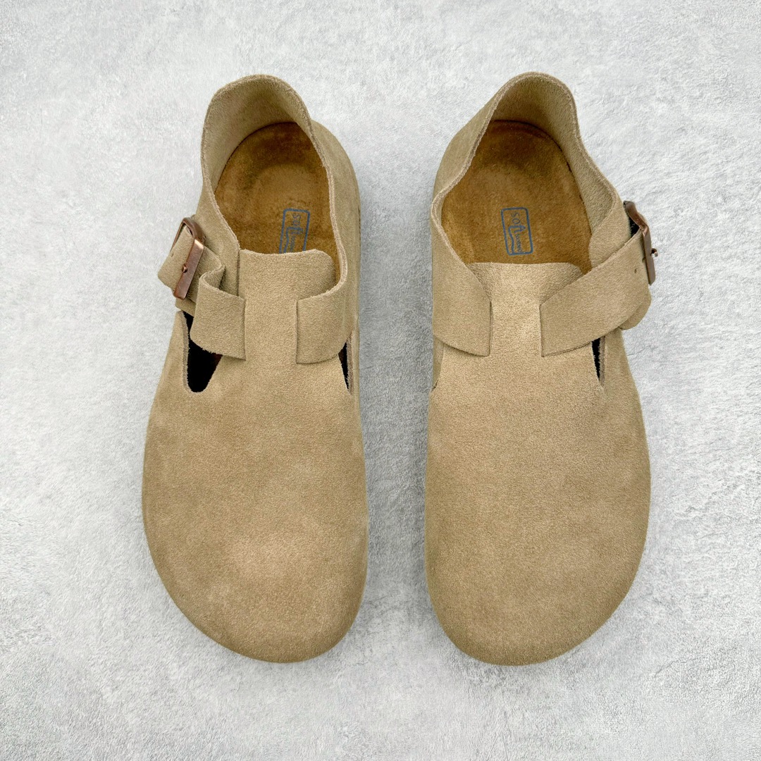 图片[2]-零售💰290 ＃SP Birkenstock Arizona 系列勃肯皮革绒面双扣时尚凉拖鞋 牛皮绒面革质地柔软 搭配可调节鞋扣提升穿着舒适度 人体工学设计分散脚部压力 保护脚踝 软木乳胶鞋床具有一定的收缩性 长时间穿着后能贴合脚型 EVA鞋底回弹性和抗张性力高 具有良好的防震、缓冲性  四季皆宜 柔软的鞋床采用额外的泡沫缓冲层 提供额外的舒适感和全天支撑 全网独家首发 源于德国的严谨工艺  牛巴戎面 中层松木 EVA 三层组合大底 优质牛皮面料五金扣 出口订单 尺码：35 36 37 38 39 40 编码：Uby2936090-运动鞋