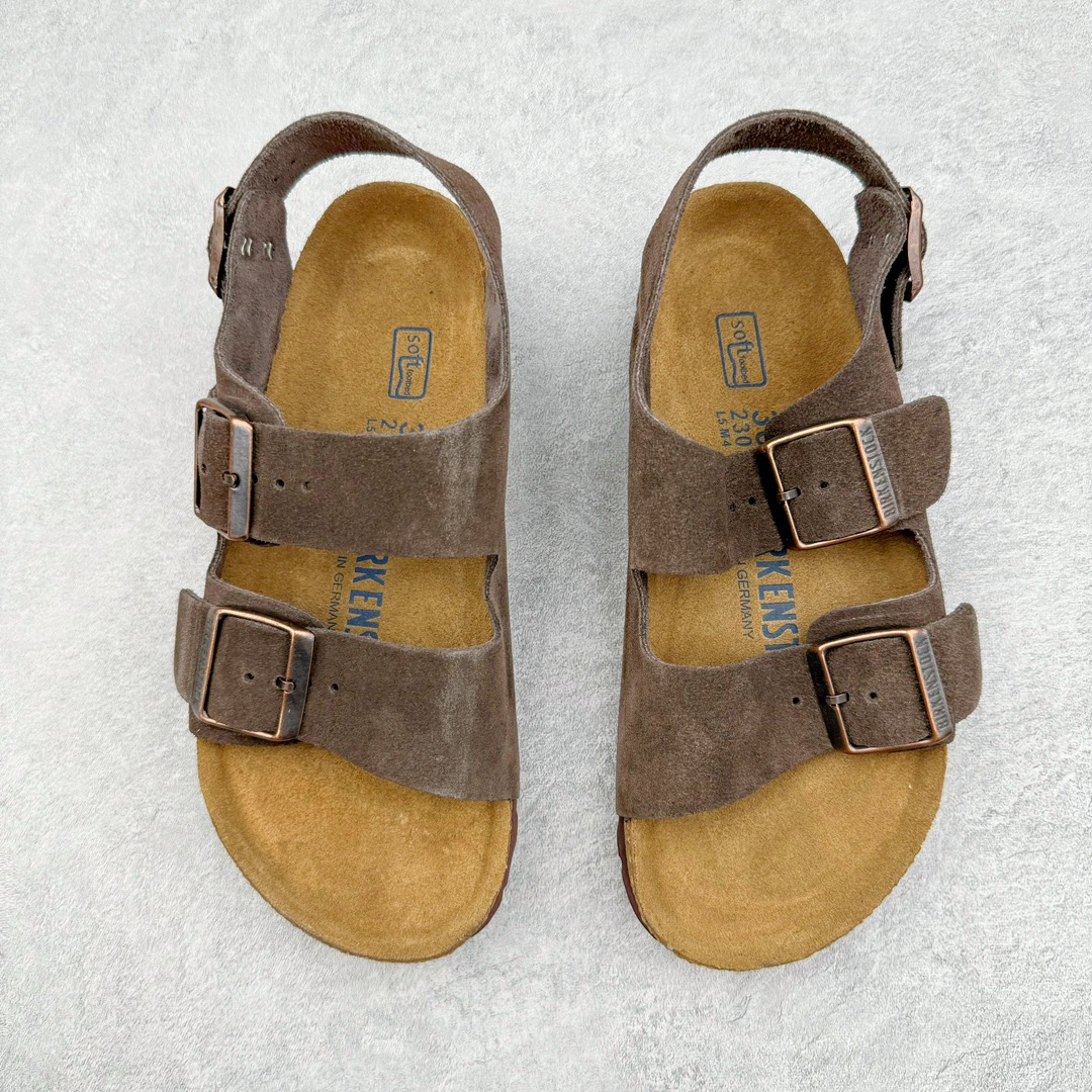 图片[2]-零售💰290 ＃SP Birkenstock Arizona 系列勃肯皮革绒面双扣时尚凉拖鞋 牛皮绒面革质地柔软 搭配可调节鞋扣提升穿着舒适度 人体工学设计分散脚部压力 保护脚踝 软木乳胶鞋床具有一定的收缩性 长时间穿着后能贴合脚型 EVA鞋底回弹性和抗张性力高 具有良好的防震、缓冲性  四季皆宜 柔软的鞋床采用额外的泡沫缓冲层 提供额外的舒适感和全天支撑 全网独家首发 源于德国的严谨工艺  牛巴戎面 中层松木 EVA 三层组合大底 优质牛皮面料五金扣 出口订单 尺码：35 36 37 38 39 40 编码：Uby2936090-运动鞋