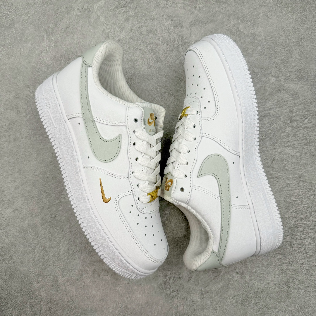 图片[3]-零售💰160 ＃VF女鞋福利特价‼NK Air Force 1´07 Low 空军一号低帮百搭休闲运动板鞋 知名大厂出品 柔软、弹性十足的缓震性能和出色的中底设计 横跨复古与现代的外型结合 造就出风靡全球三十多年的Force 1 直到今天还深受青睐 SIZE：36 36.5 37.5 38 38.5 39 编码：by1936060-运动鞋