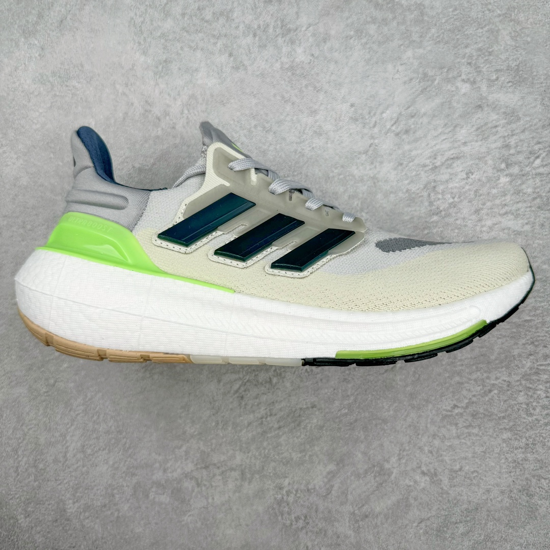 零售💰250 AD Ultra Boost Light UB2024 系列低帮袜套式针织透气缓震休闲运动慢跑鞋 ID5321 历经10年不断创新以科技重塑跑步推出全新超轻新科技跑鞋 力求为跑步添活力 搭载LIGHT BOOST中底的新鲜演绎 无论节奏快慢、距离长短 伴你活力畅跑 延续了该系列的设计语言 采用分区编织鞋面 鞋头处网眼孔洞更大 提升透气性 一体式鞋舌 避免运动中出现偏移 实现鞋脚一体性 鞋侧 TPU 材质 有效提供支撑性 镂空的设计 同时减轻整体重量 最明显的则是中底部分 不仅是厚度夸张 大家最熟悉的 Boost 材质终于迎来升级 减重 30% 带来更轻量化的上脚感受 SIZE：36 36.5 37 38 38.5 39 40 40.5 41 42 42.5 43 44 44.5 45 编码：Lby2936050-运动鞋