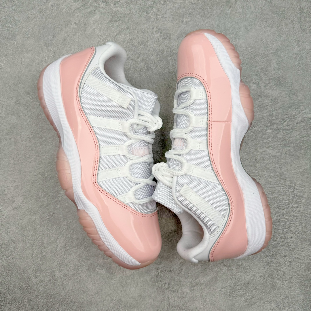 图片[3]-零售💰390 ＃K版纯原 Air Jordan AJ11 Low WMNS \”Legend Pink\” 低帮 白粉 AH7680-160 新货无氧化 原楦原档案数据开模打造 原厂中底拉帮钢印 原厂漆皮 防冻不开裂 头层皮料 原装鞋撑 水晶大底正确色度色泽 原楦原数据刺绣 原厂车缝走线及对位 毫厘不差 飞人logo采用原数据电脑刺绣 原装正品碳纤维真实碳板 增强抗扭 原内标 原盒标 正确官方原盒 原厂防氧化水晶外底 原厂配套厂全掌solo气垫 Size：36 36.5 37.5 38 38.5 39 40 40.5 41 42 42.5 43 44 44.5 45 46 47.5 编码：Bby3936090-运动鞋