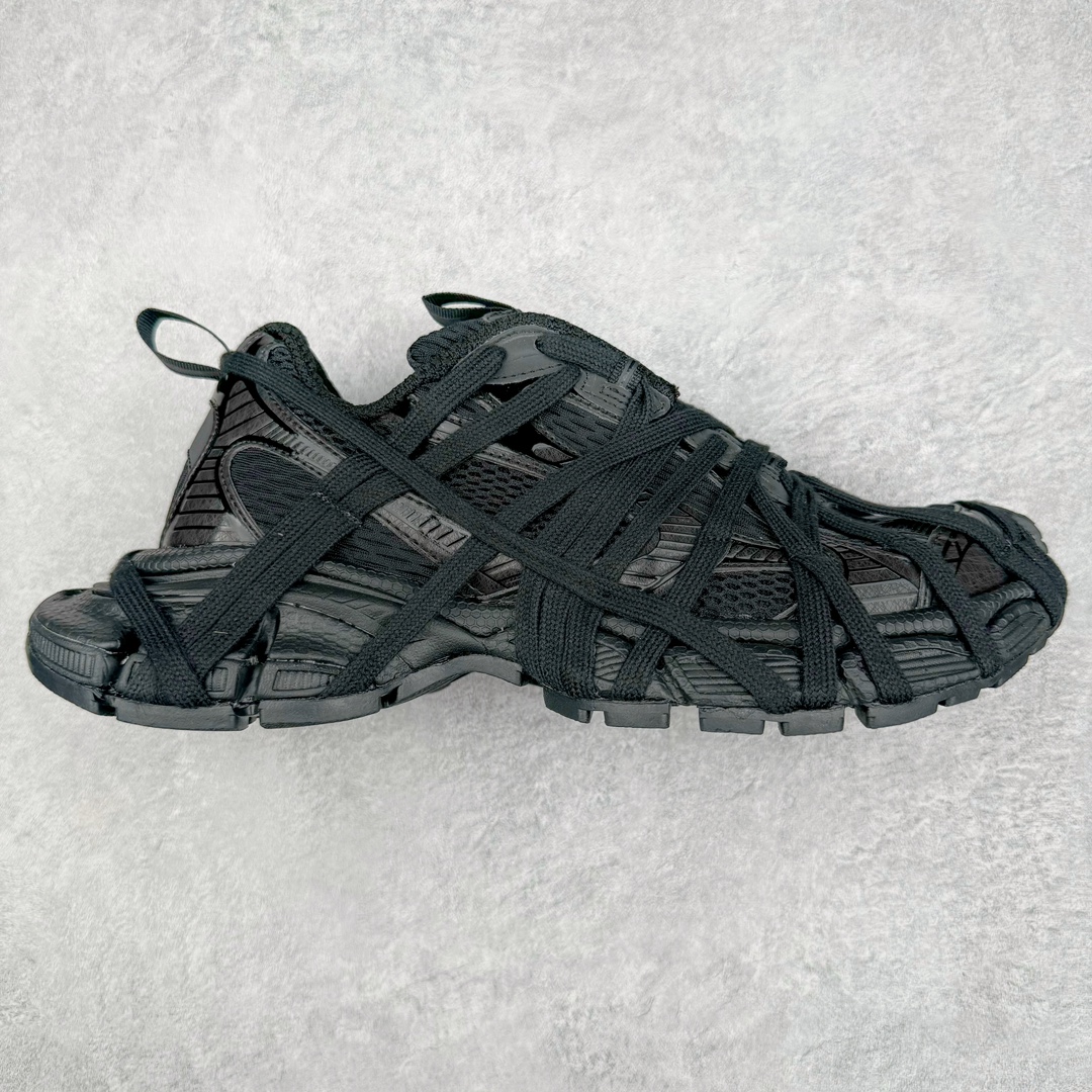 ＃纯原 BALENCIAGA 3XL Sneakers 巴黎世家十代网布系带低帮走秀复古老爹鞋 全套原纸板楦头开发 最原汁原味的灵魂版型 全鞋荧光划线卡点 胶水把控整洁度追求极致完美 每一双都是工艺品 多重QC质检 超越公司货的品控标准 实实在在的免检产品 原盒原配 正确字体电绣 粗细、位置、大小正确 侧边TPU 透气孔匹配意产原版 正确分离大底 TPU软底 原版一致大底LOGO 立体感十足 原厂皮料水洗做旧 采购原厂网纱 不含皮革 网布材料和聚氨酯 磨损效果 鞋头边缘和后帮 Balenciaga 徽标 鞋面和后跟凸印尺码 鞋舌 3XL 橡胶品牌标识和反光细节 鞋帮拉袢和鞋舌拉祥 配反光细节 备用鞋带在鞋履前侧 可在穿着前取下 便于不同造型搭配 偏大一码 尺码：35 36 37 38 39 40 41 42 43 44 45 46-选品中心
