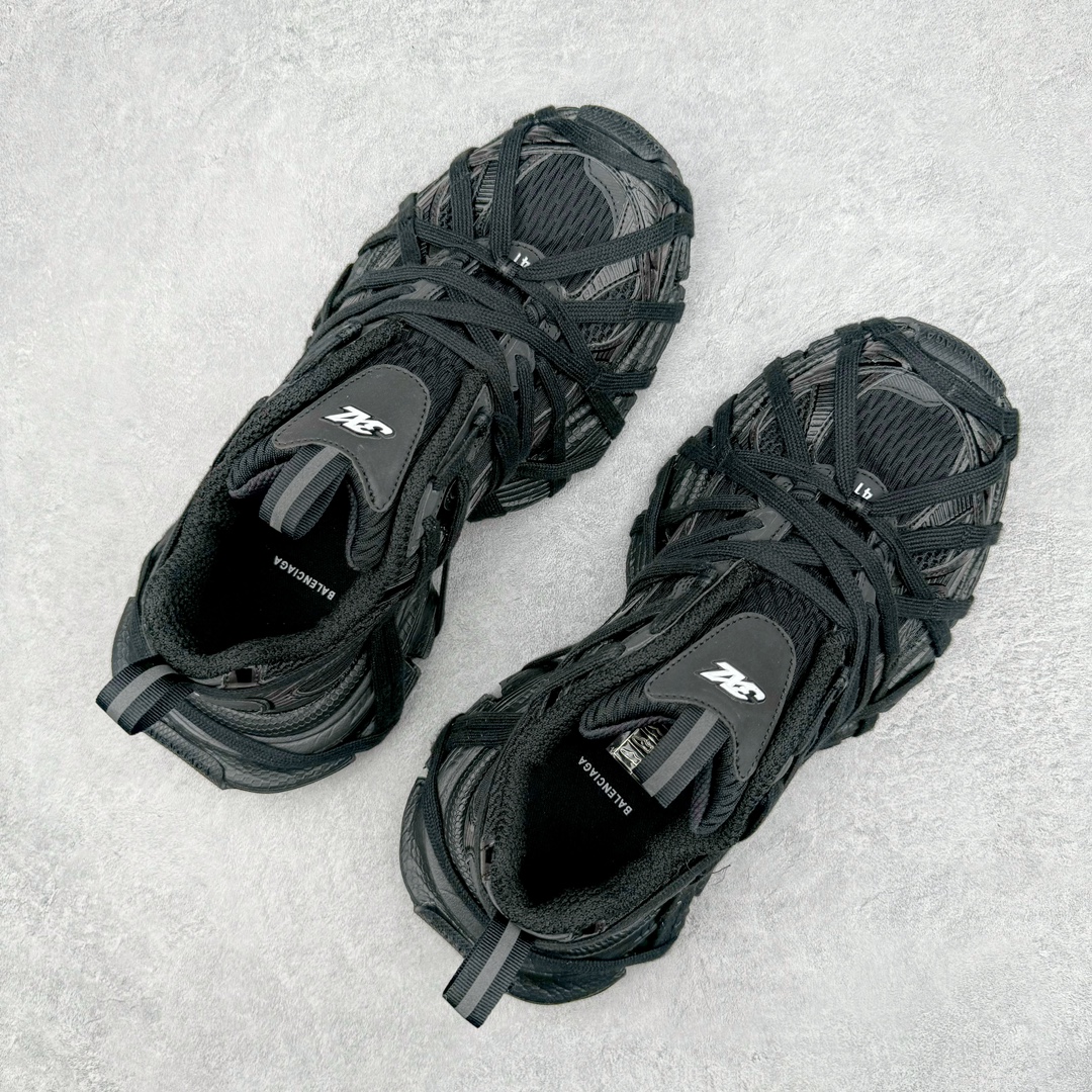 图片[3]-＃纯原 BALENCIAGA 3XL Sneakers 巴黎世家十代网布系带低帮走秀复古老爹鞋 全套原纸板楦头开发 最原汁原味的灵魂版型 全鞋荧光划线卡点 胶水把控整洁度追求极致完美 每一双都是工艺品 多重QC质检 超越公司货的品控标准 实实在在的免检产品 原盒原配 正确字体电绣 粗细、位置、大小正确 侧边TPU 透气孔匹配意产原版 正确分离大底 TPU软底 原版一致大底LOGO 立体感十足 原厂皮料水洗做旧 采购原厂网纱 不含皮革 网布材料和聚氨酯 磨损效果 鞋头边缘和后帮 Balenciaga 徽标 鞋面和后跟凸印尺码 鞋舌 3XL 橡胶品牌标识和反光细节 鞋帮拉袢和鞋舌拉祥 配反光细节 备用鞋带在鞋履前侧 可在穿着前取下 便于不同造型搭配 偏大一码 尺码：35 36 37 38 39 40 41 42 43 44 45 46-选品中心