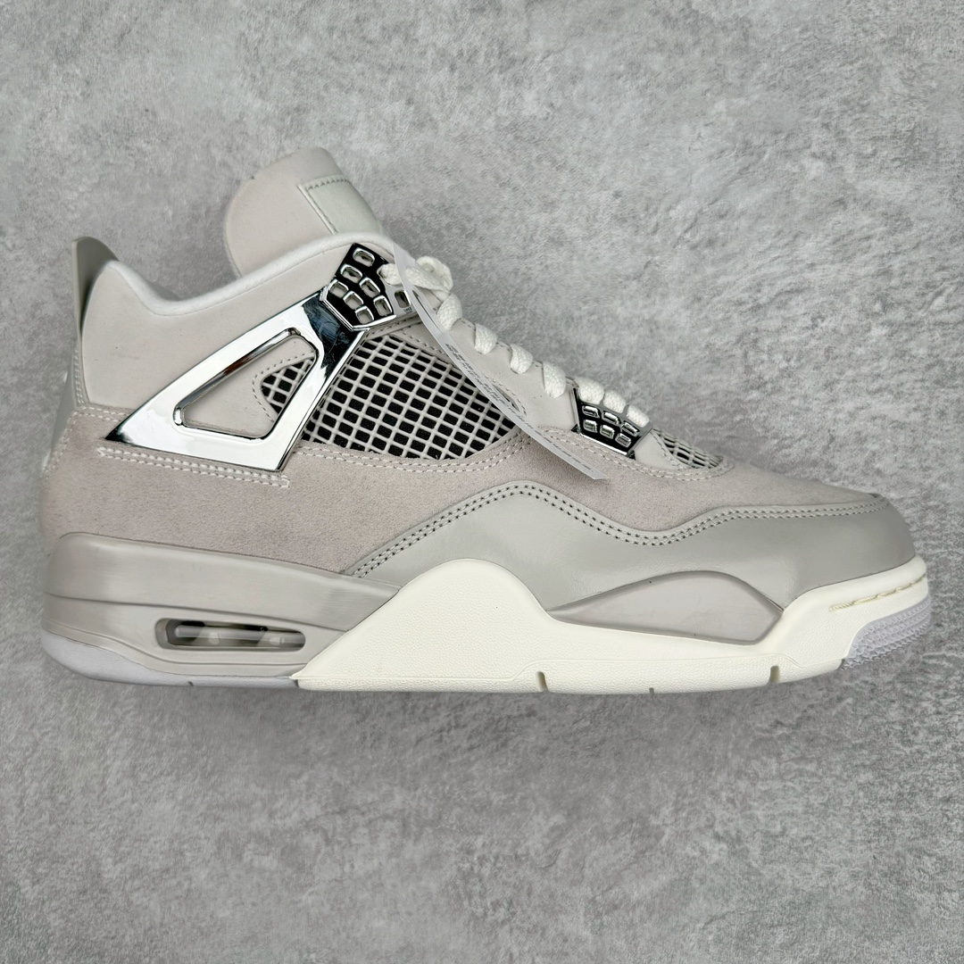 零售💰470 ＃lw纯原 Air Jordan AJ4 Retro 电镀银 AQ9129-001 第一梯队最新批次 细节多次校对改良 接近完美 细节达到可过鉴定标准 耗时半年巨作 全套原纸板楦头开发 原厂特供皮料加持 确保原汁原味 完美呈现四代版型 一比一鞋头弧度高度鞋身弧度 数据细节工艺流程均保持原鞋一致 原厂TPU网格鞋带扣 正确内里网布 菱角分明不变形无多余毛边 柔软性质感一致于原鞋 原厂织唛标 原厂飞人电绣工艺 尾指中部跳三针 独家绑鞋带手法 印刷中底布 四线拉帮 米色美纹纸贴合固定 进口港宝加持 后跟自然饱满 全鞋荧光划线卡点 追求极致完美 每一双都是工艺品 多重QC质检 超越公司货的品控标准 实实在在的免检产品 尺码：40 40.5 41 42 42.5 43 44 44.5 45 46 47.5 48.5 编码：by4936070-运动鞋