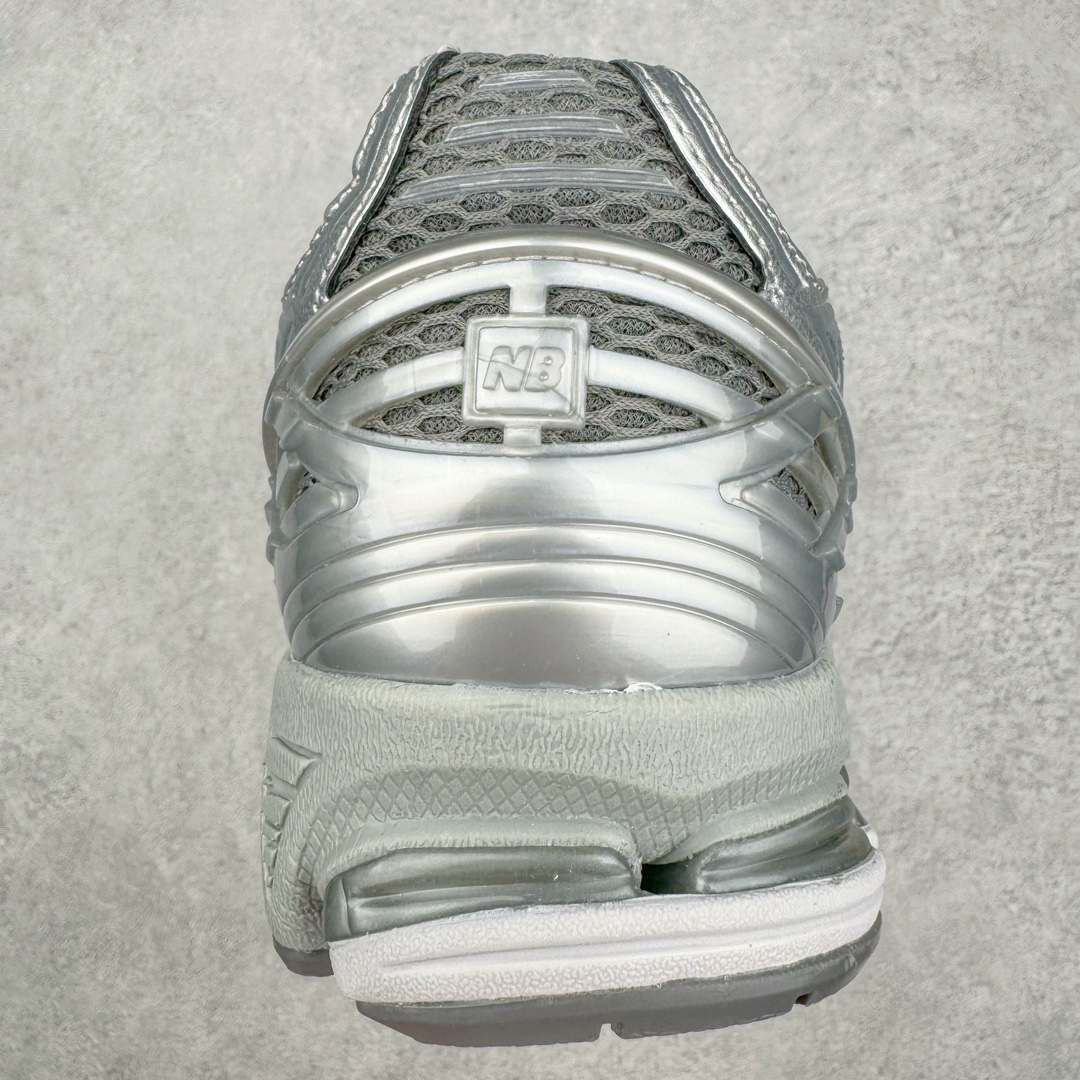 图片[8]-零售💰270 ＃C版 New Balance M1906R NB新百伦系列复古老爹风休闲运动慢跑鞋 采用轻质牛剖革拼接透气网眼衬垫织物鞋面材质 T-Beam大底提供足步弓支撑 保持步态稳定#后跟搭载外露缓震胶 鞋身整体以各种深浅不一的灰色覆盖 鞋头以淡蓝色调装饰，网眼衬垫通过不规律的色块实现做旧的美感 泛黄的鞋底更是进一步增添了复古气息 尺码：36 37 37.5 38 38.5 39.5 40 40.5 41.5 42 42.5 43 44 45 编码：Fby2936070-运动鞋