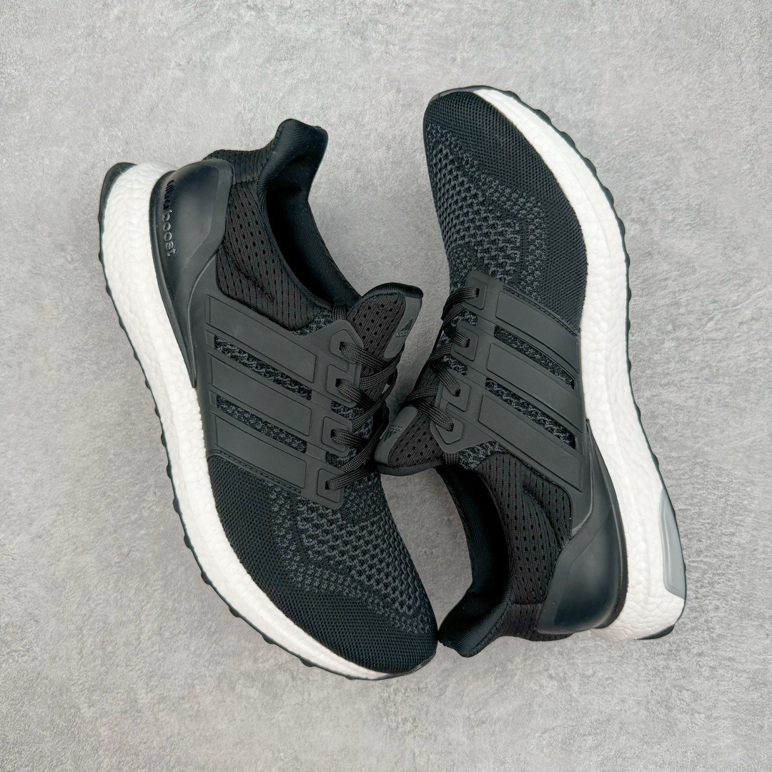 图片[3]-零售💰250 ＃YG纯原 AD Ultra Boost UB1.0 初代系列低帮袜套式针织透气缓震休闲运动慢跑鞋 S77417 德国进口巴斯夫大底 全套原纸板楦头开发 原厂特供飞织面配套加持 确保原汁原味 完美呈现版型 一比一还原zp踩屎脚感 原档案底模数据 正确多层组合大底 辰元原厂针织代工 细节还原度极高 独家外贸特供开发至48.5 超强Boost缓震 搭配马牌橡胶大底 满足日常出行跑步健身需求 Primeknit鞋面材料采用羊毛沙线 舒适柔软 爆米花颗粒饱满 弹性十足 鞋底前后10mm的标准高度差 使两头上翘的弧形鞋底结构更加完美 尺码：36 36.5 37 38 38.5 39 40 40.5 41 42 42.5 43 44 44.5 45 46 47 48 编码：by2936050-运动鞋