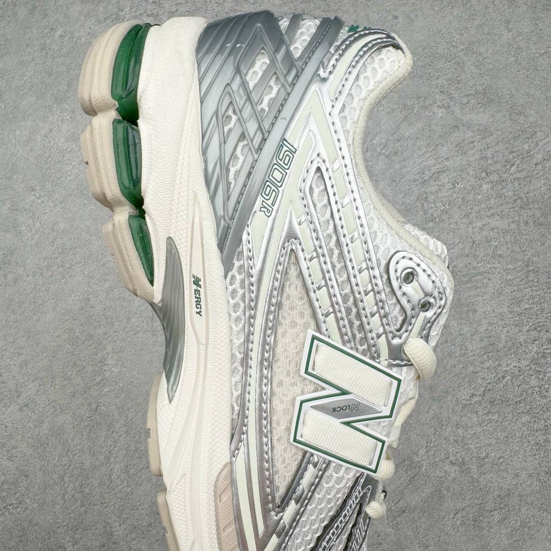 图片[6]-零售💰290 ＃DT纯原 新百伦NB New Balance M1906系列 全套原楦原纸板原厂数据开发 进口三明治网面 原装进口皮料正确绒感卡色 正确中底拉帮中底网布细节 原厂标裁 带紫光防伪 定制后跟透明水晶模块 冲裁组合 大底贴合程度胶水上色把控完美 整洁度挑战全网艺术家 多道序QC把关品质完善 匠心打造 耗时两个月开发完成 工艺极其复杂难度可想而知 新开独立私模大底 正确六层组合大底 高端零售专供产物 Size：36 37 37.5 38 38.5 39 40 40.5 41 42 42.5 43 44 45 编码：Dby2936090-运动鞋