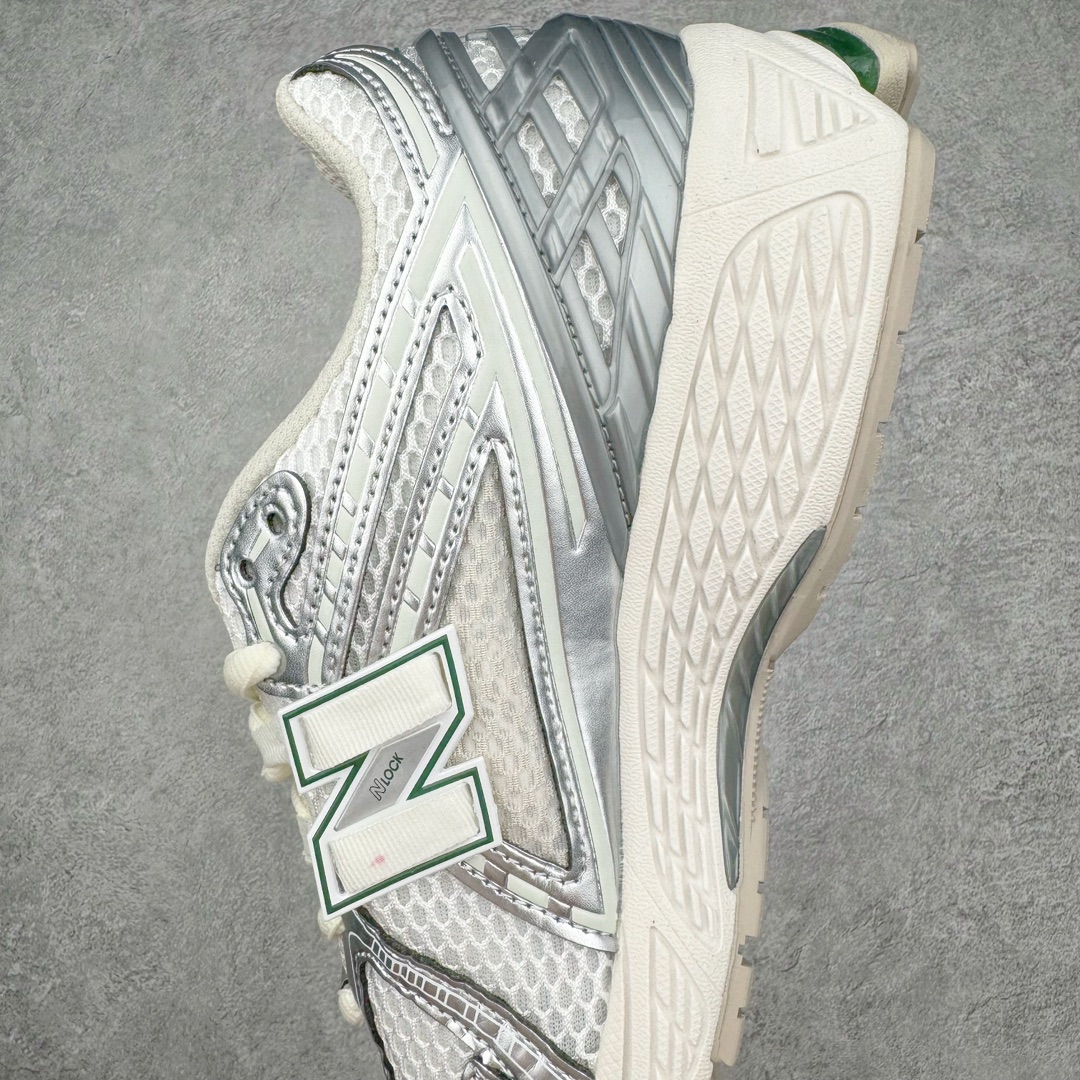 图片[7]-零售💰290 ＃DT纯原 新百伦NB New Balance M1906系列 全套原楦原纸板原厂数据开发 进口三明治网面 原装进口皮料正确绒感卡色 正确中底拉帮中底网布细节 原厂标裁 带紫光防伪 定制后跟透明水晶模块 冲裁组合 大底贴合程度胶水上色把控完美 整洁度挑战全网艺术家 多道序QC把关品质完善 匠心打造 耗时两个月开发完成 工艺极其复杂难度可想而知 新开独立私模大底 正确六层组合大底 高端零售专供产物 Size：36 37 37.5 38 38.5 39 40 40.5 41 42 42.5 43 44 45 编码：Dby2936090-运动鞋