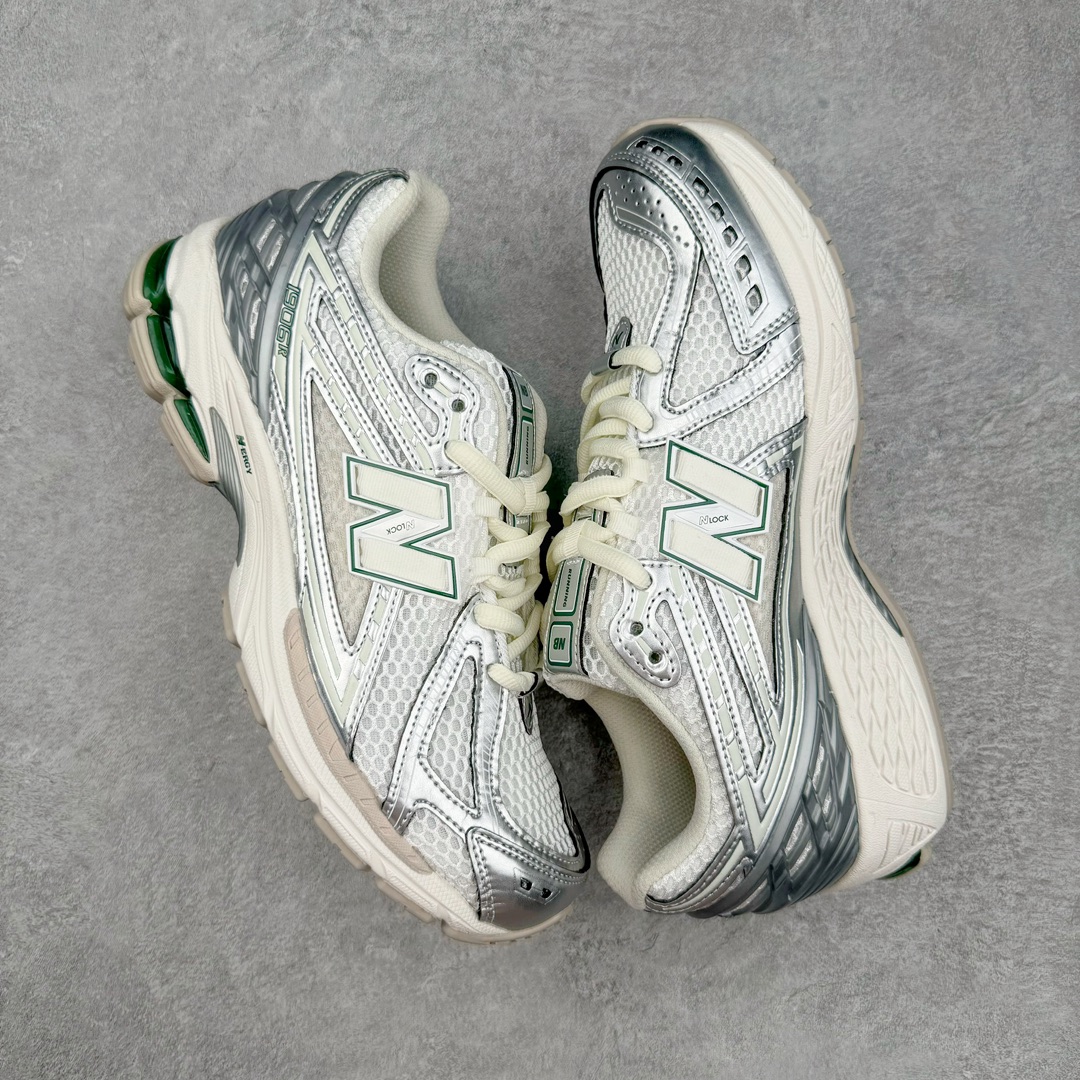 图片[3]-零售💰290 ＃DT纯原 新百伦NB New Balance M1906系列 全套原楦原纸板原厂数据开发 进口三明治网面 原装进口皮料正确绒感卡色 正确中底拉帮中底网布细节 原厂标裁 带紫光防伪 定制后跟透明水晶模块 冲裁组合 大底贴合程度胶水上色把控完美 整洁度挑战全网艺术家 多道序QC把关品质完善 匠心打造 耗时两个月开发完成 工艺极其复杂难度可想而知 新开独立私模大底 正确六层组合大底 高端零售专供产物 Size：36 37 37.5 38 38.5 39 40 40.5 41 42 42.5 43 44 45 编码：Dby2936090-运动鞋