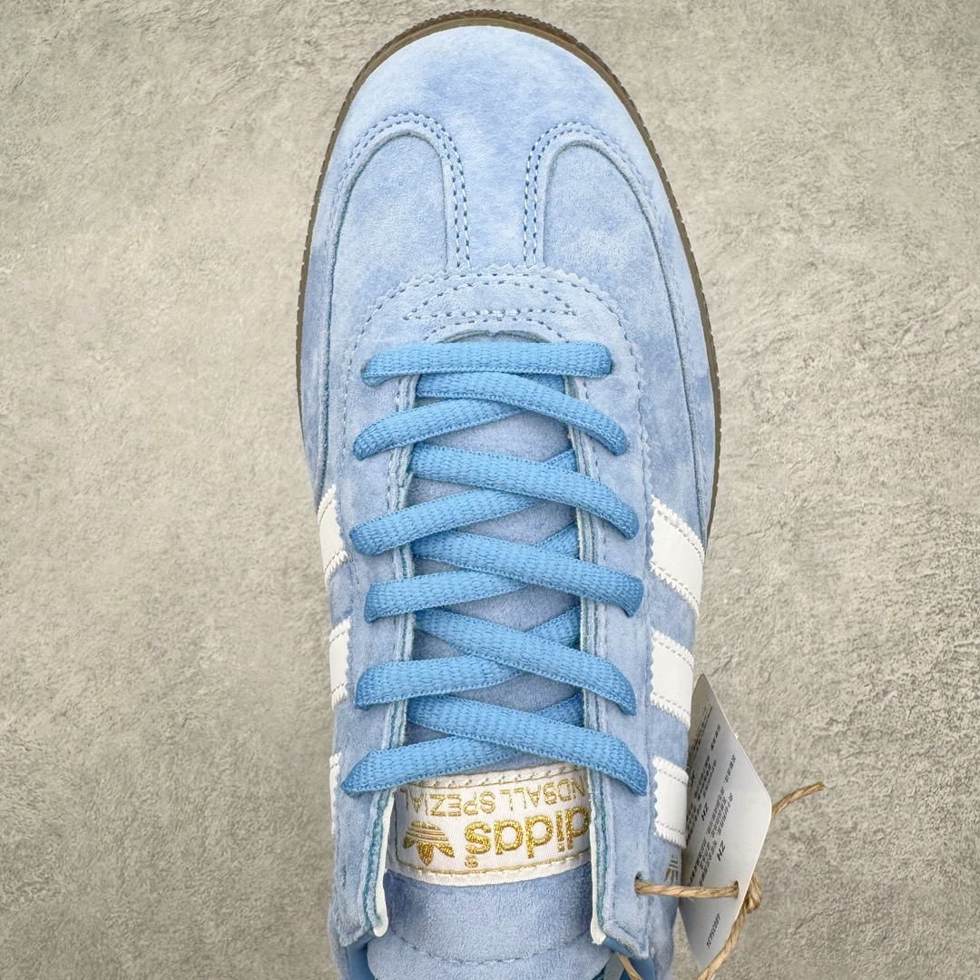 图片[4]-零售💰210 AD Originals Handball SPZL 手球运动员系列百搭休闲运动板鞋 BD7632 这款来自阿迪达斯的这款HANDBALL SPZL前身是一双手球运动鞋，这一次拿来复刻，所以鞋面的主要色彩选用了黑色， 鞋面外侧除了Spezial字母之外还有三叶草标志。Handball SPZL作为复古手球训练鞋与作为室内足球鞋的Samba有着异曲同工之处，但是质感更为出众的鞋身以及丰富的配色选择比起Samba来讲可以说是更胜一筹了！尺码：36 36⅔ 37⅓ 38 38⅔ 39⅓ 40 40⅔ 41⅓ 42 42⅔ 43⅓ 44 45  编码：Fby2936010-运动鞋