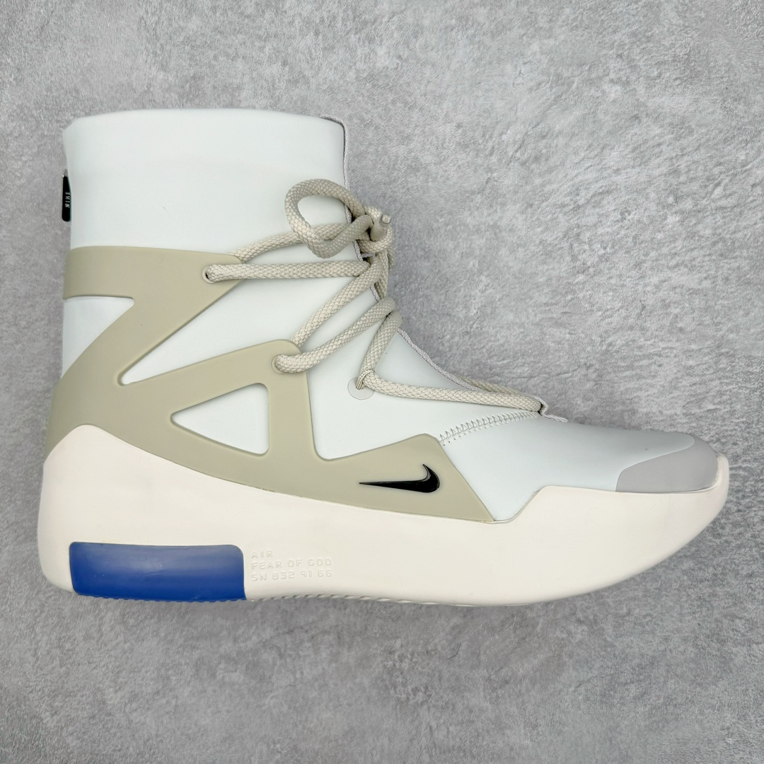 零售💰450 ＃KX纯原 Fear of God x NK Air Fear of God 1 FOG联名高街复古篮球鞋 白灰 AR4237-002 全新外贸特供私人订单 重金购入原鞋 全套原档案原纸板开发 鞋面采用原厂材质 搭配原装网面 百万原厂磨具开模 进口TPU框架设计 中底搭载 双层 Zoom Air 气垫科技 缓震脚感舒适度 完美匹配球王战靴 同步官方包装配件 附赠原装高端鞋袋 每只鞋和配件拥有一个液态银独立包装 从鞋型到材质到细节到配件 一切遵循公司货原鞋标准打造 完全原汁原味呈现 鞋码：42 43 44 44.5 45 编码：by4936050-运动鞋