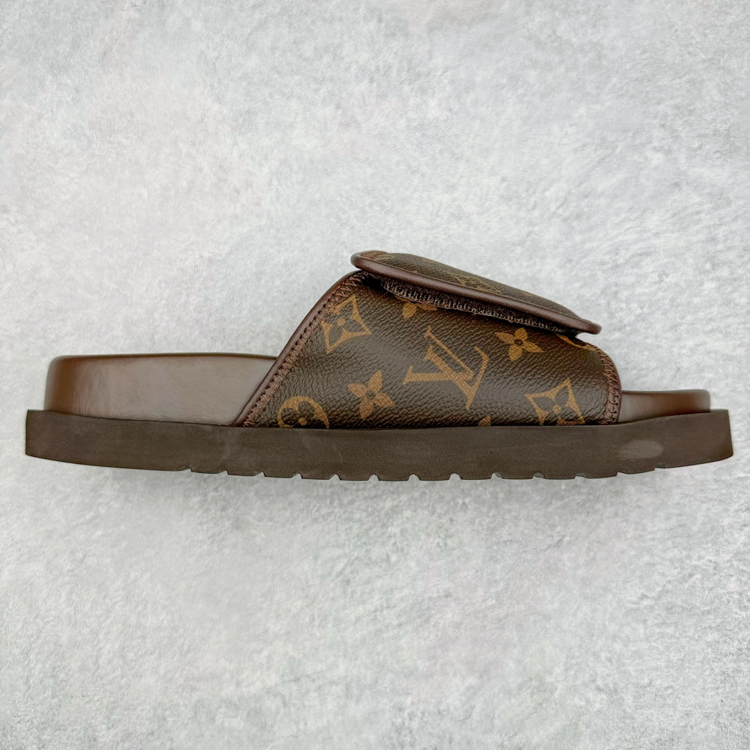 图片[6]-零售💰280 LV路易威登Louis Vuitton Miami Mule Sandals 迈阿密系列运动风魔术贴可调节舒适防滑休闲凉拖鞋 本款 Miami 凉拖取材 Maxi Damier 粒面牛皮革，临摹路易威登经典 Damier 帆布的质感。宽幅鞋带可通过魔术贴调节，散发闲适格调。搭配加衬韧性鞋垫和微型外底，确保轻盈灵活的舒适穿着体验。nMaxi Damier 粒面牛皮革 魔术贴 韧性鞋垫 微型外底 尺码：39-46 编码：Wby2936080-运动鞋