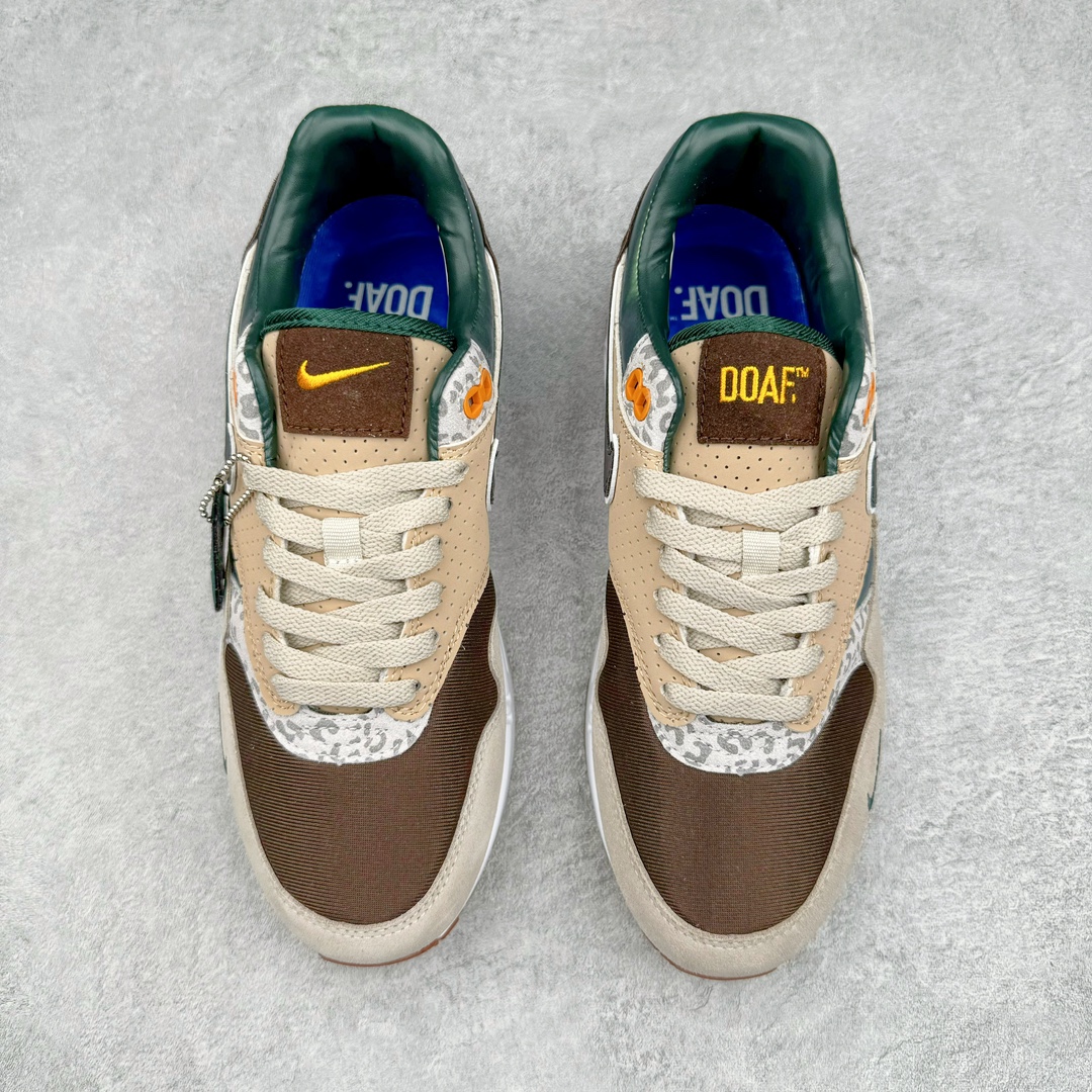 图片[2]-零售💰280 NK Air Max 1 初代复古气垫慢跑鞋 HQ2640-200 由Tinker Hatfeld和Mark Parker在1987年设计 灵感来自于巴黎蓬皮杜中心 在参观了蓬皮杜中心之后提出了Air Max的标志性开窗可视气垫的理念 并将其实际开发成功 是NK史上第一双可视气垫跑鞋 凭借着Air Max气垫带来的舒适脚感和鞋面面料上的不断精进才使得Air Max 1在现如今都是复古慢跑鞋的首选 深厚的历史渊源 独特的流线形设计 极为复古的外观使得它深受鞋迷的喜爱 SIZE：36 36.5 37.5 38 38.5 39 40 40.5 41 42 42.5 43 44 44.5 45 46 47.5 编码：Jby2936080-运动鞋