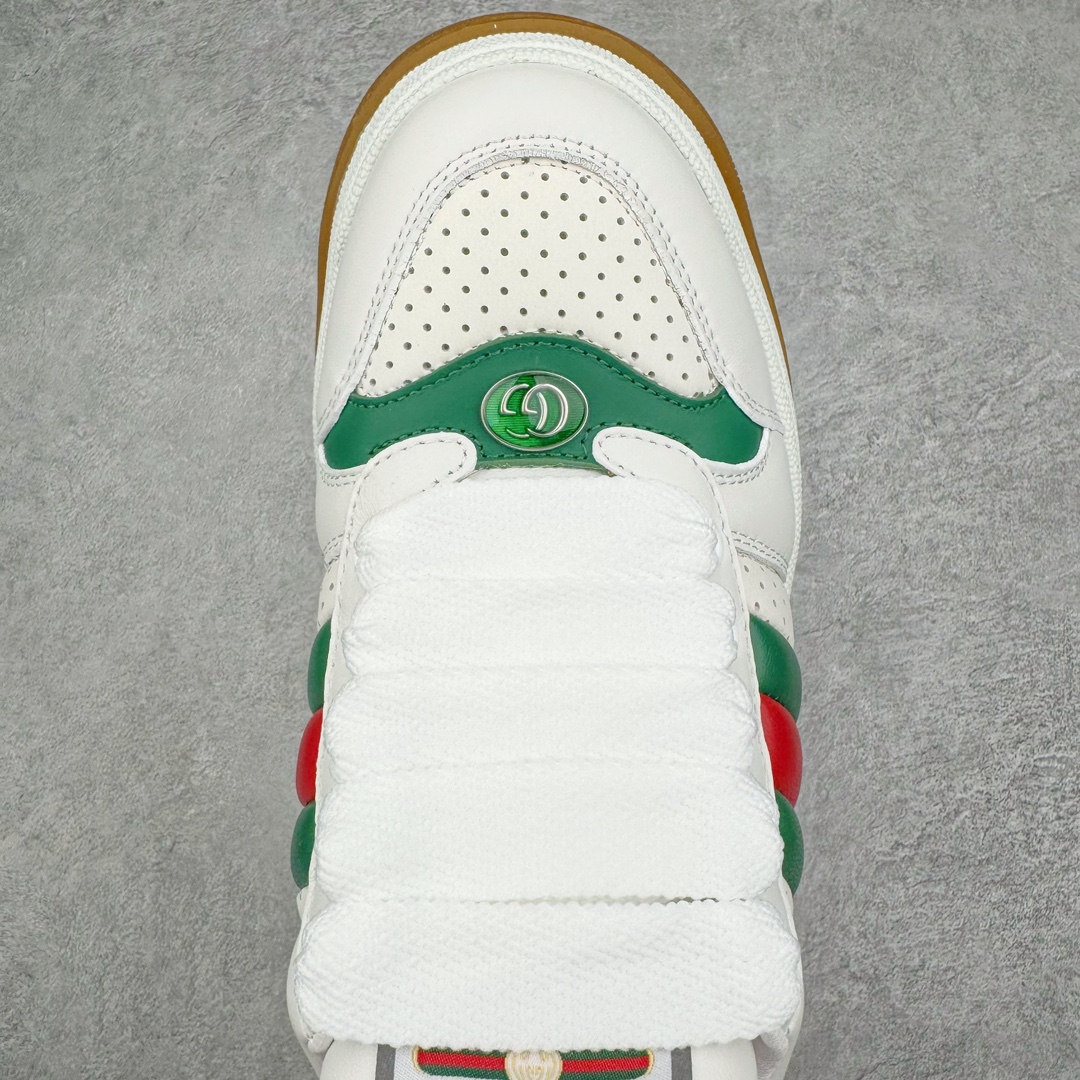 图片[4]-零售💰390 Gucci Double Screener Platform GG Sneaker Low 双倍原型系列低帮复古松糕百搭做旧休闲脏脏胖丁厚底板鞋#女鞋广东原产#配置专柜抹茶色配件及包装物(附送官方快递加固印花牛皮纸盒!!)#采用冲孔头层小牛皮革鞋面材质#饰金属双G椭圆形珐琅细节#搭载超软猪皮软糯内里#内嵌超软皮内里灌注缓震PU脚垫#全新加厚双层TPR隔色鞋底(6.0cm 厘米外增高效果!!) 全新厚底脏脏面包鞋来了 Screener系列运动鞋以20世纪70年代的经典运动鞋为灵感原型，名字则取自体育运动中的防守动作。这款经典鞋履以白色皮革匠心打造，巧妙融入加衬皮革织带。n白色镂空皮革 红绿加衬皮革织带 绿色皮革细节 饰金属双G椭圆形珐琅细节 饰Gucci复古标识标签 双色橡胶厚底 厚实鞋带 系带固定 低跟 尺码：35-40 编码：Wby3936090-运动鞋